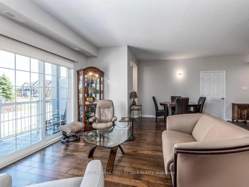 Photo 12 of Unit E, 100 Artesa Private, Ottawa, Kanata - Emerald Meadows/Trailwest — HOMEH