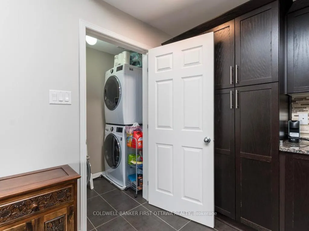 Photo 24 of Unit E, 100 Artesa Private, Ottawa, Kanata - Emerald Meadows/Trailwest — HOMEH