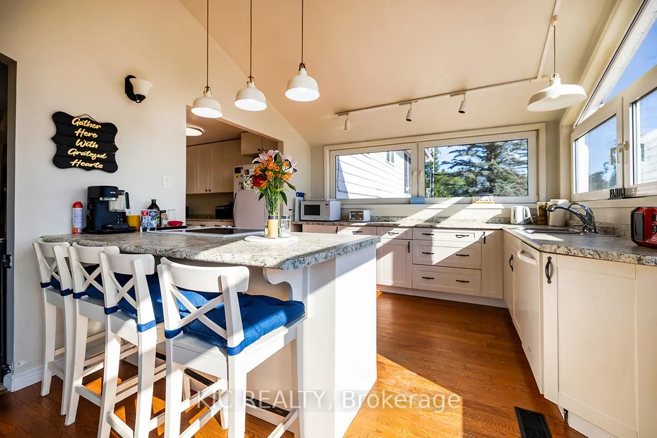 Photo 12 of 529 Sawmill Road, Douro-Dummer — HOMEH