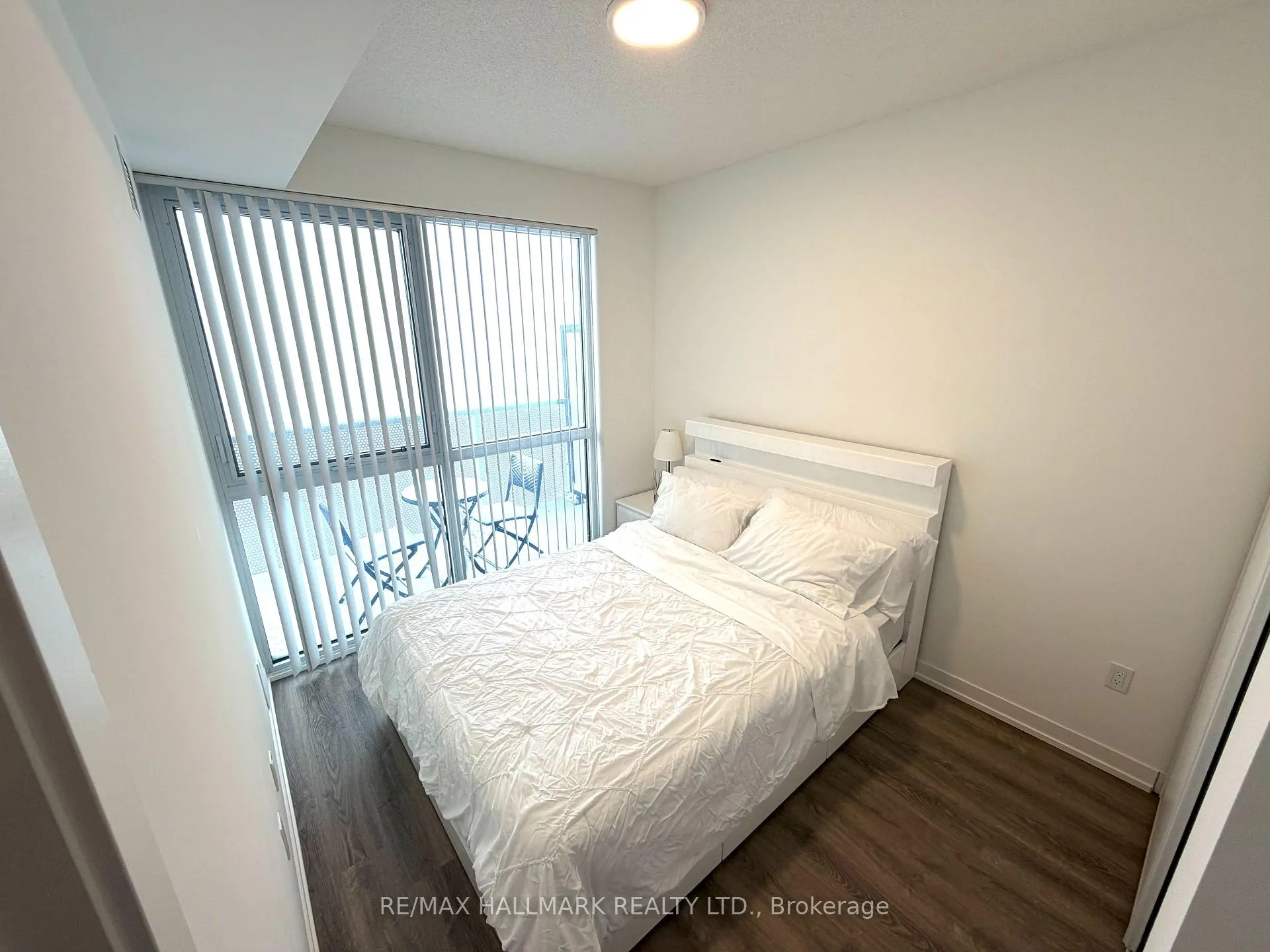 Photo 13 of Unit 2305, 8 Interchange Way N, Vaughan, Vaughan Corporate Centre — HOMEH