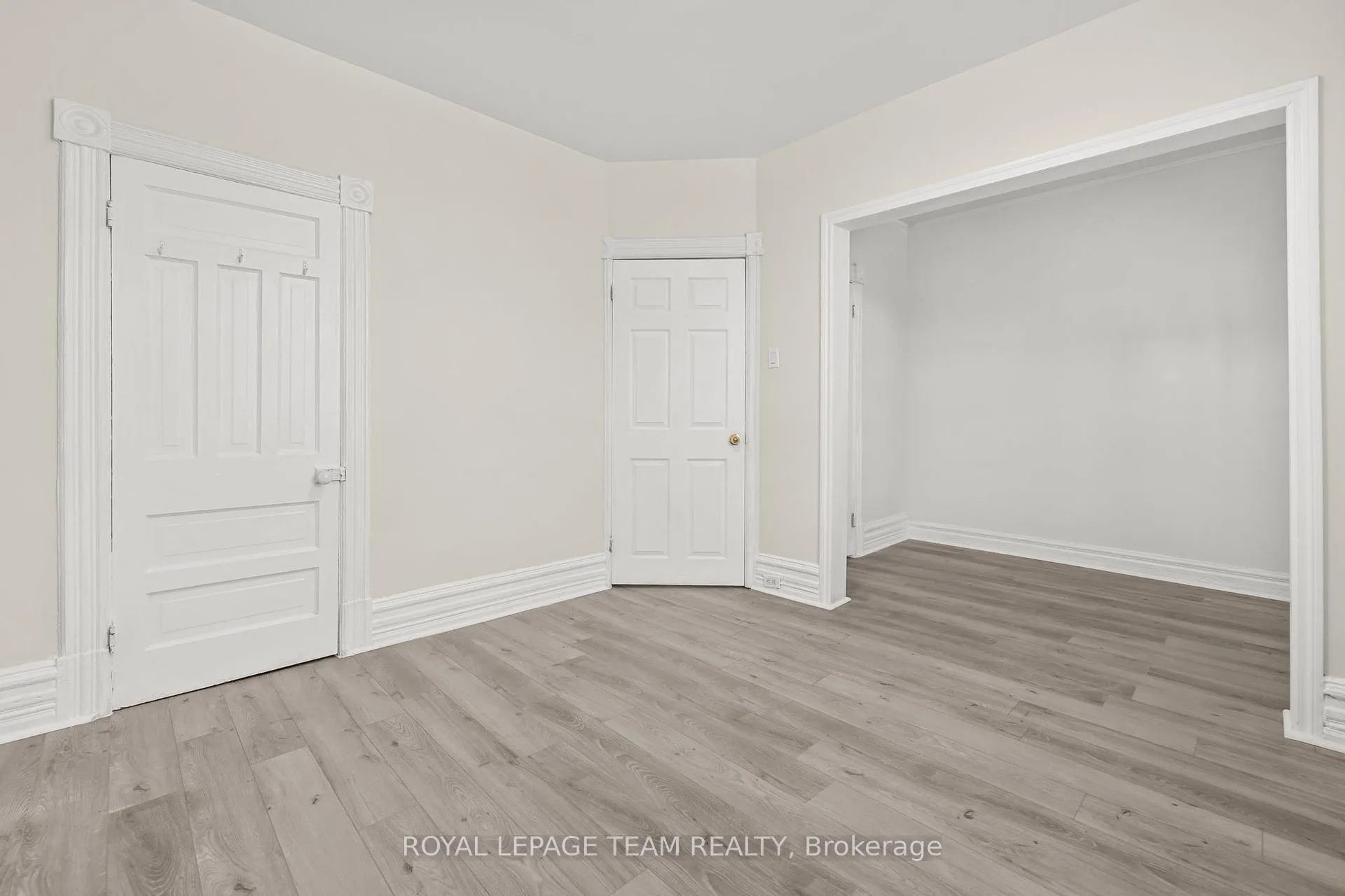 Photo 8 of Unit B, 824 Somerset Street, Ottawa, West Centre Town — HOMEH