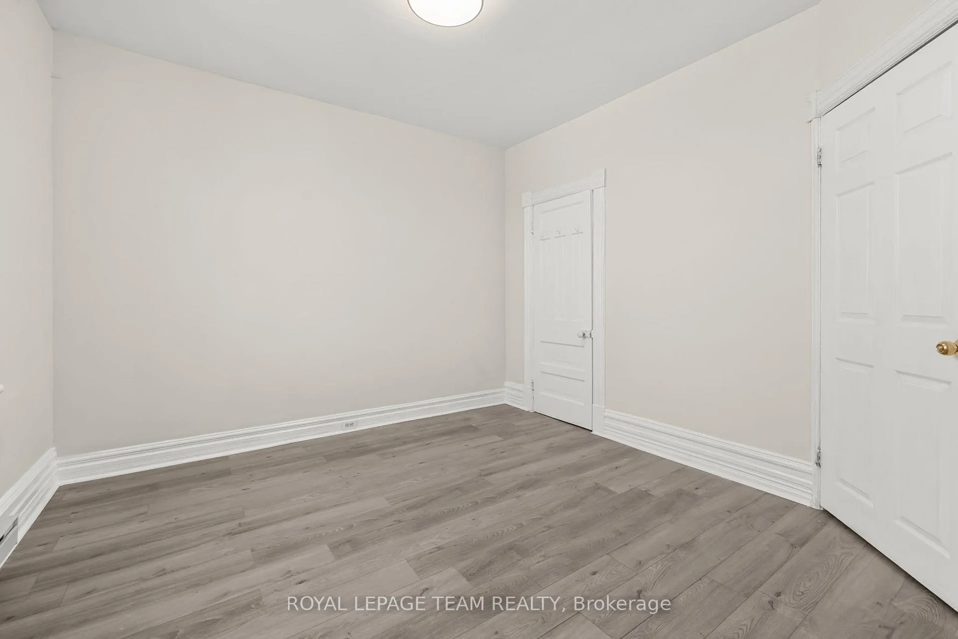 Photo 12 of Unit B, 824 Somerset Street, Ottawa, West Centre Town — HOMEH