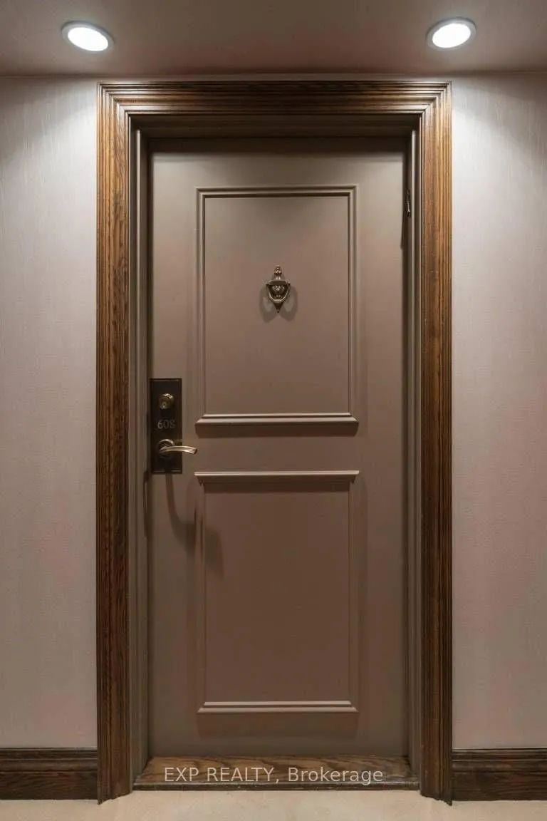 Photo 5 of Unit 608, 18 Lower Village Gate, Toronto, Forest Hill South — HOMEH