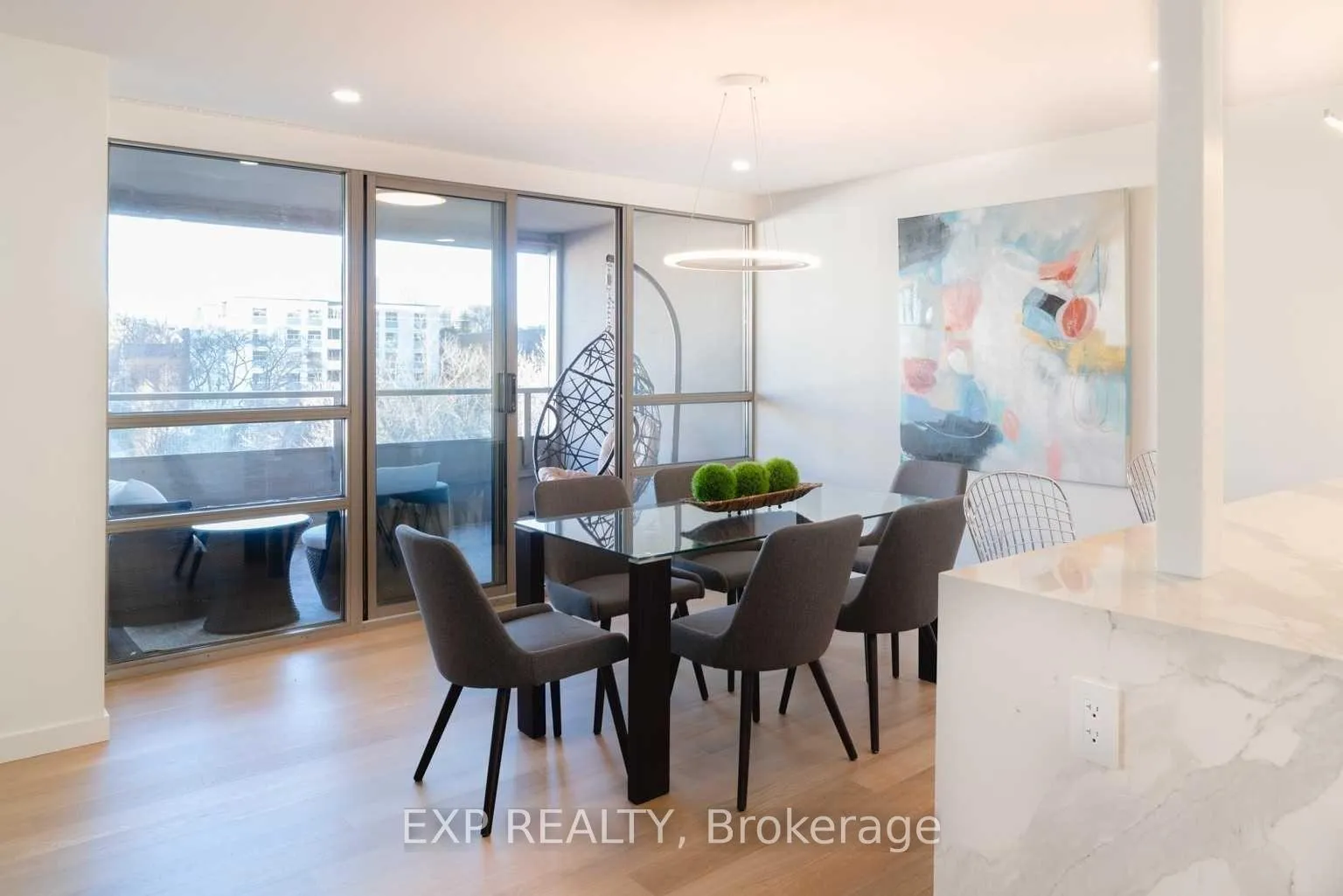 Photo 13 of Unit 608, 18 Lower Village Gate, Toronto, Forest Hill South — HOMEH
