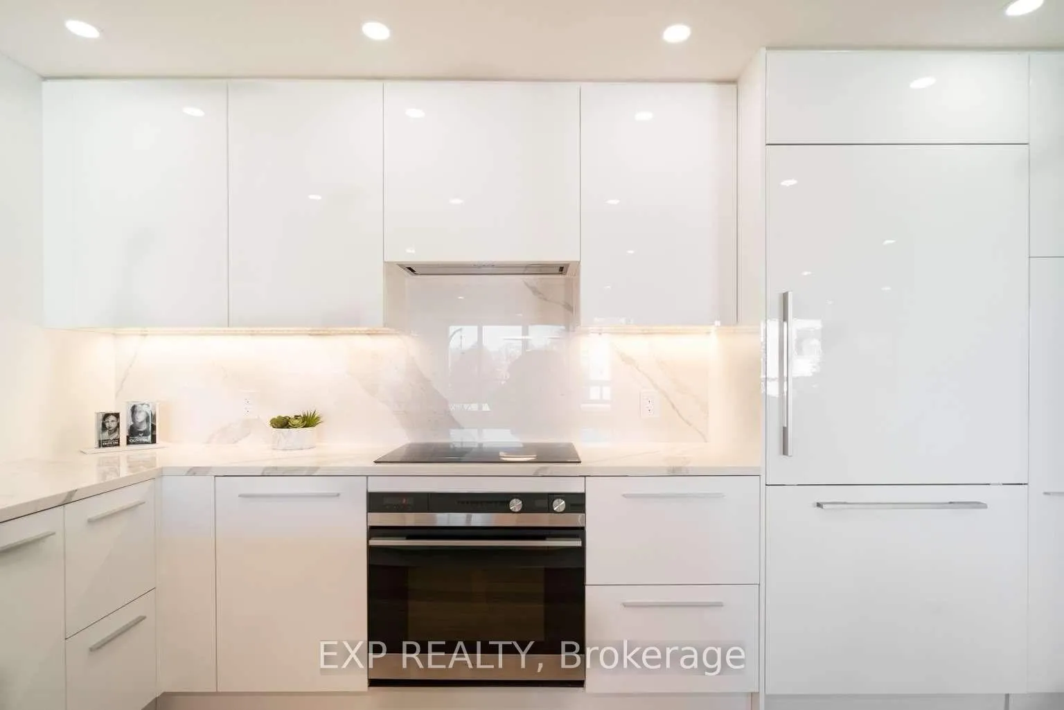 Photo 18 of Unit 608, 18 Lower Village Gate, Toronto, Forest Hill South — HOMEH