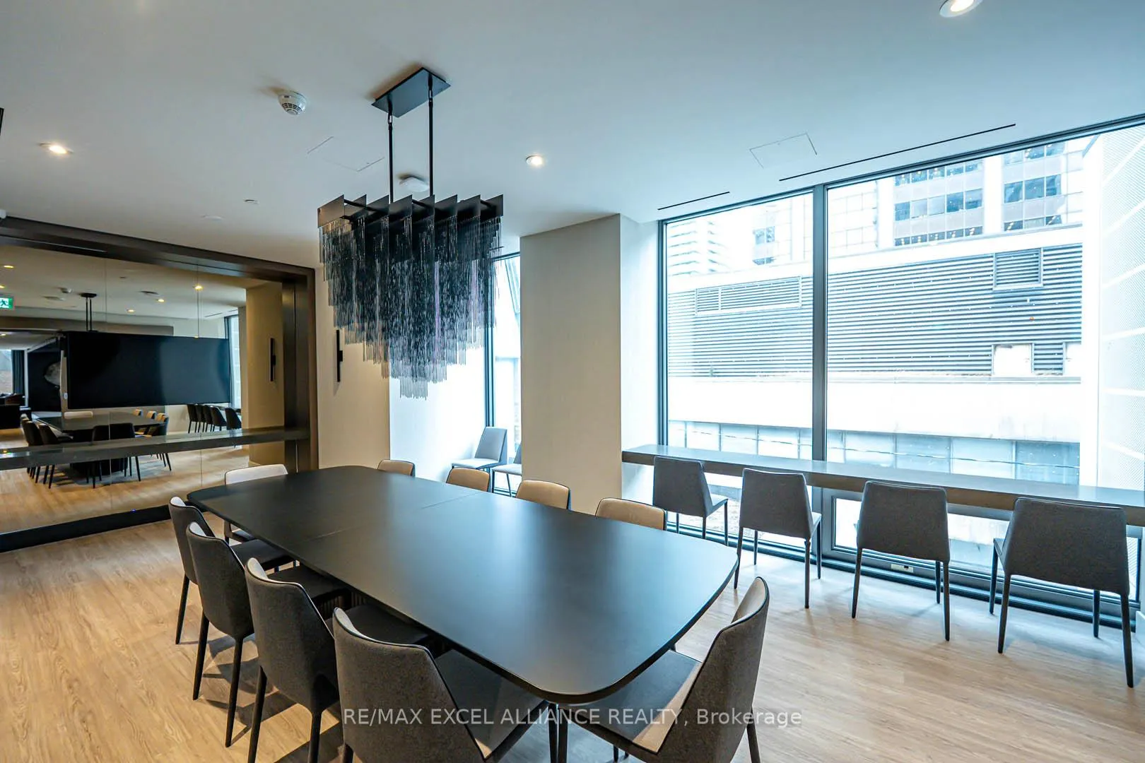 Photo 31 of Unit 5101, 8 Cumberland Street, Toronto, The Annex — HOMEH