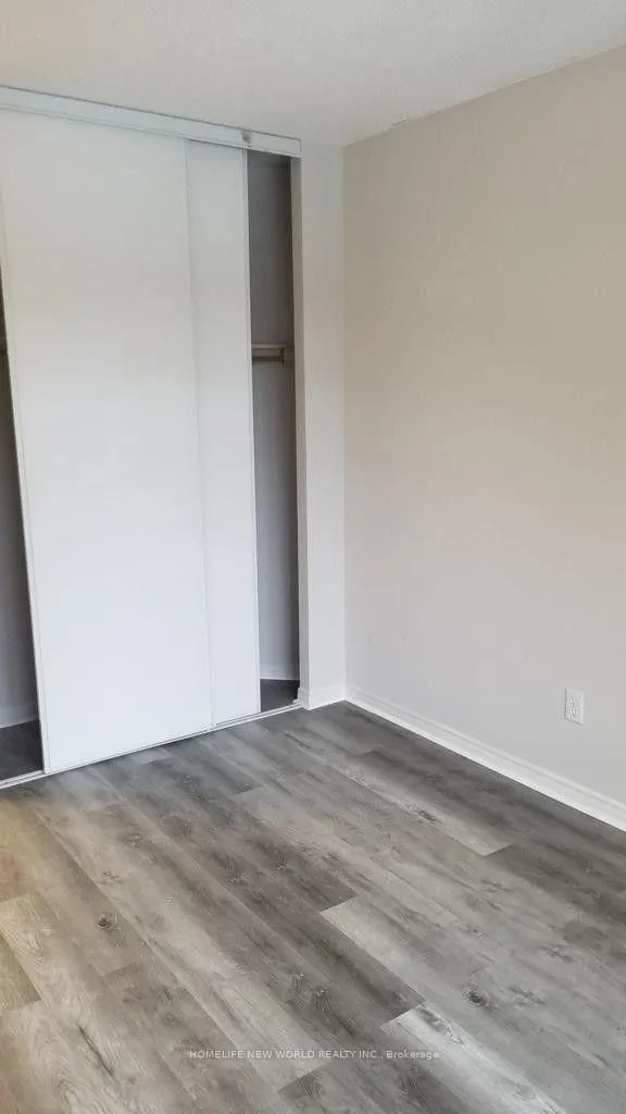 Photo 18 of Unit 205, 81 Townsgate Drive, Vaughan, Crestwood-Springfarm-Yorkhill — HOMEH