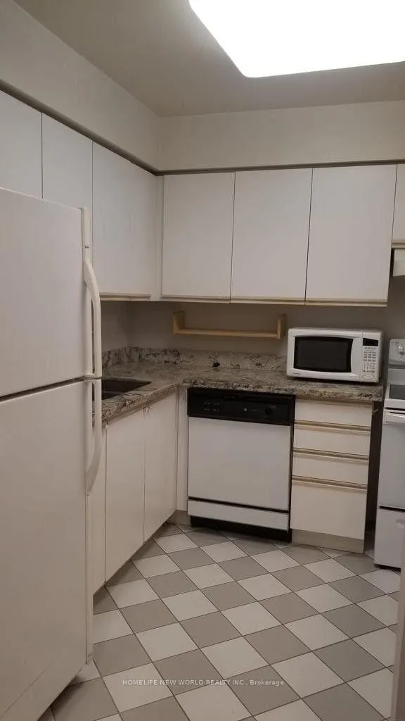 Photo 20 of Unit 205, 81 Townsgate Drive, Vaughan, Crestwood-Springfarm-Yorkhill — HOMEH