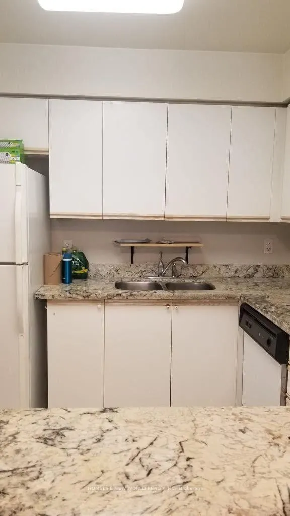 Photo 21 of Unit 205, 81 Townsgate Drive, Vaughan, Crestwood-Springfarm-Yorkhill — HOMEH