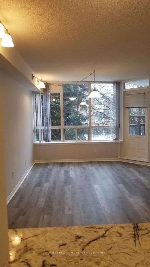 Photo 23 of Unit 205, 81 Townsgate Drive, Vaughan, Crestwood-Springfarm-Yorkhill — HOMEH