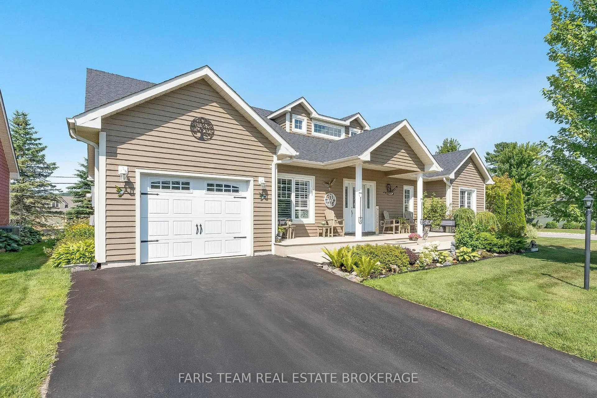 Photo 2 of 2 Grew Crescent, Penetanguishene — HOMEH