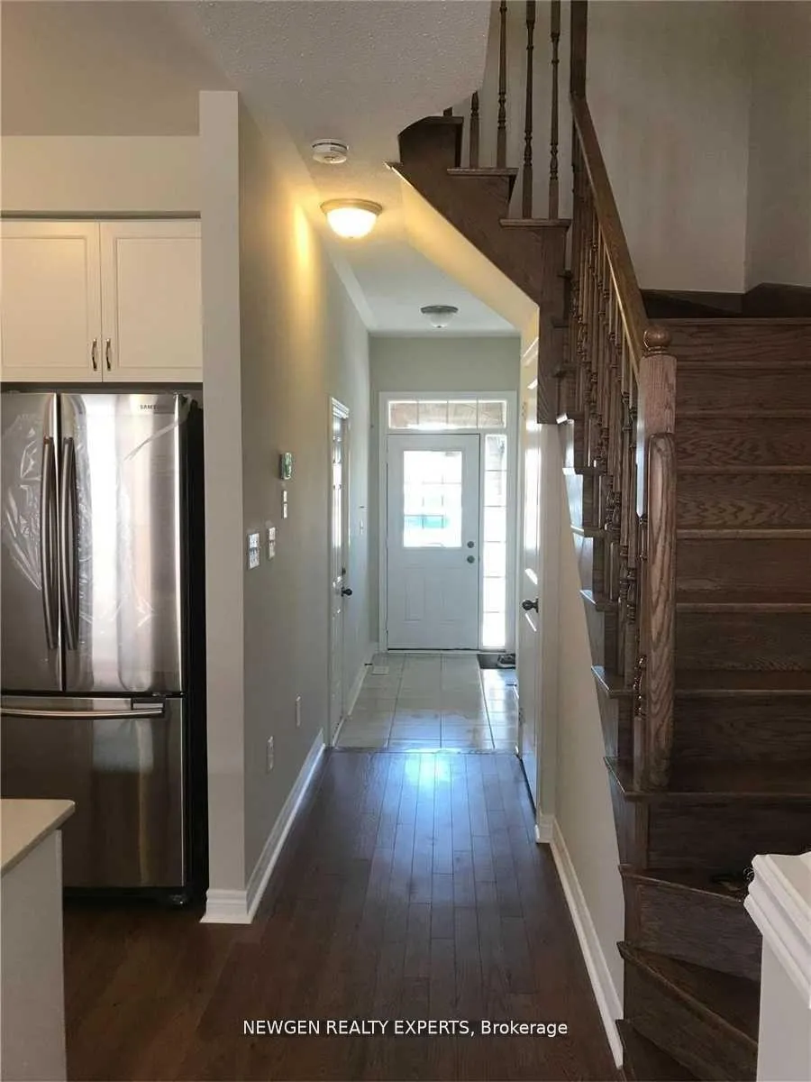 Photo 9 of 37 Military Crescent, Brampton, Northwest Brampton — HOMEH