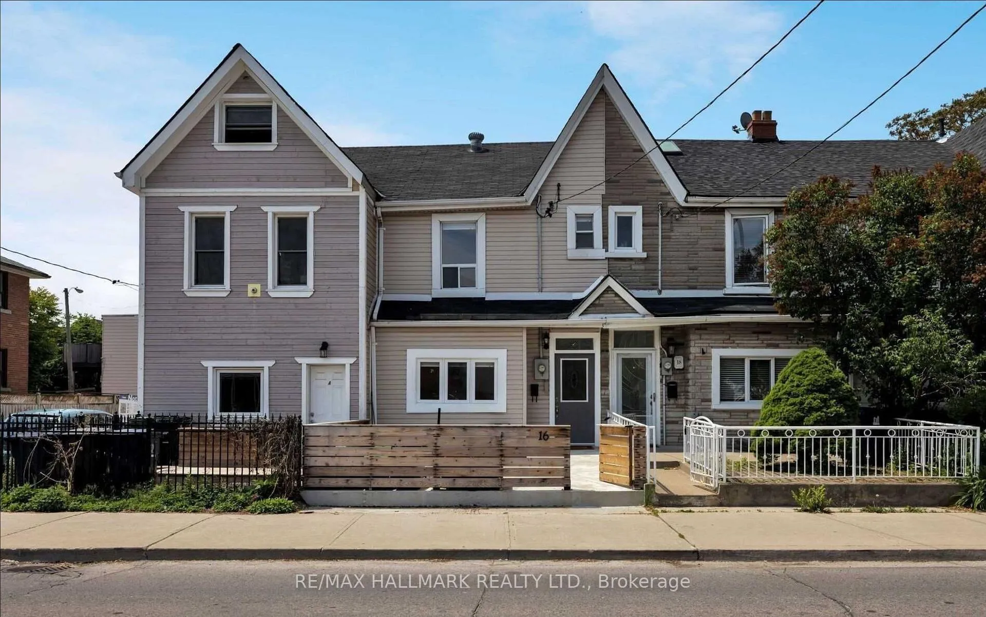 Photo 2 of 16 Brock Avenue, Toronto, Roncesvalles — HOMEH