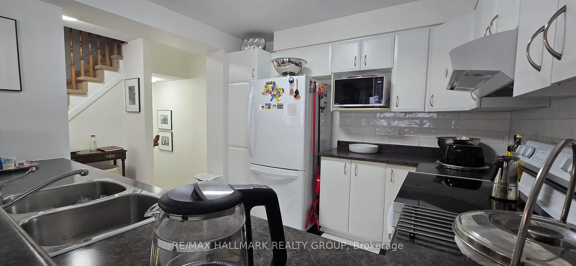 Photo 5 of 158 Fordham Private, Ottawa, Central Park — HOMEH