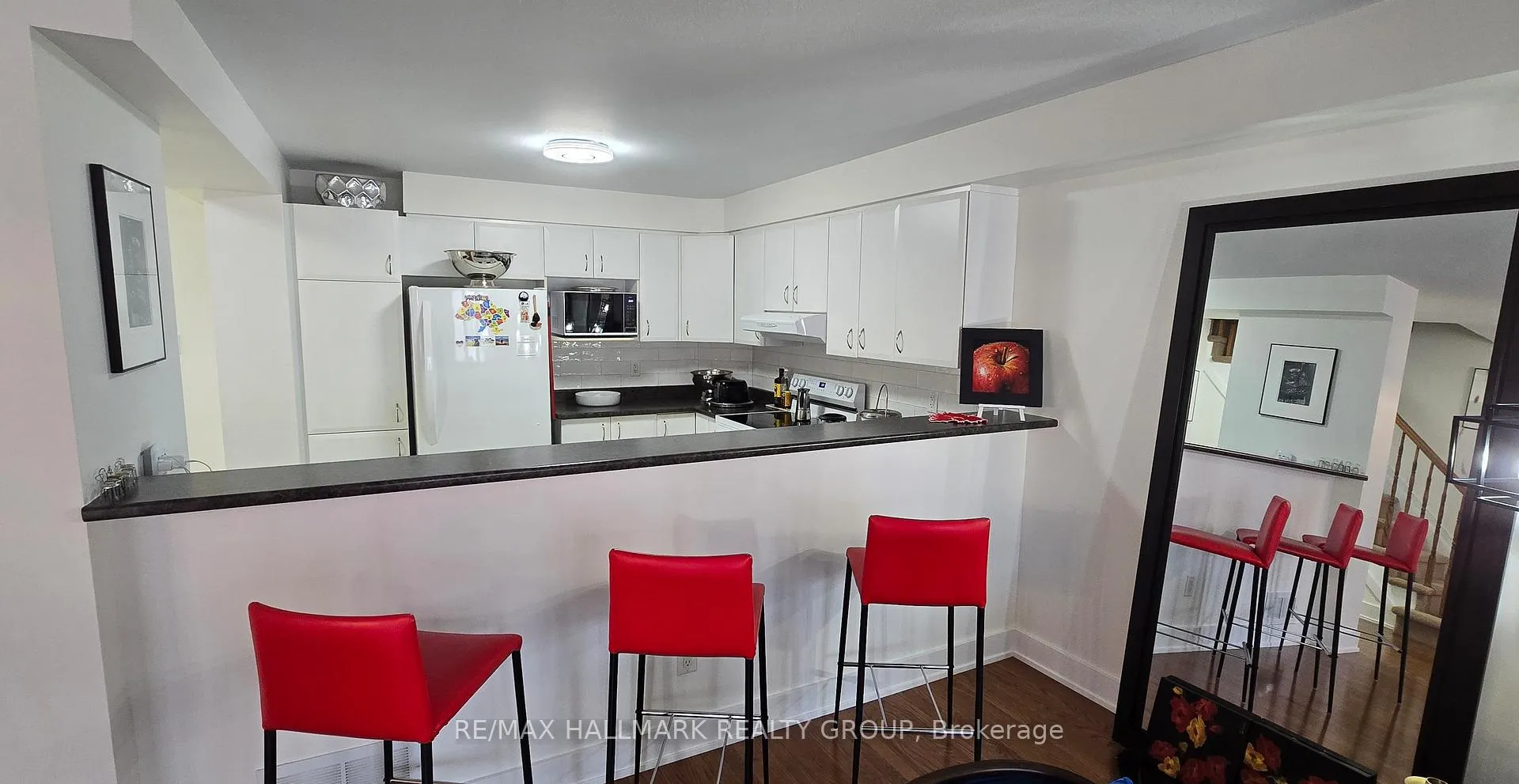 Photo 6 of 158 Fordham Private, Ottawa, Central Park — HOMEH
