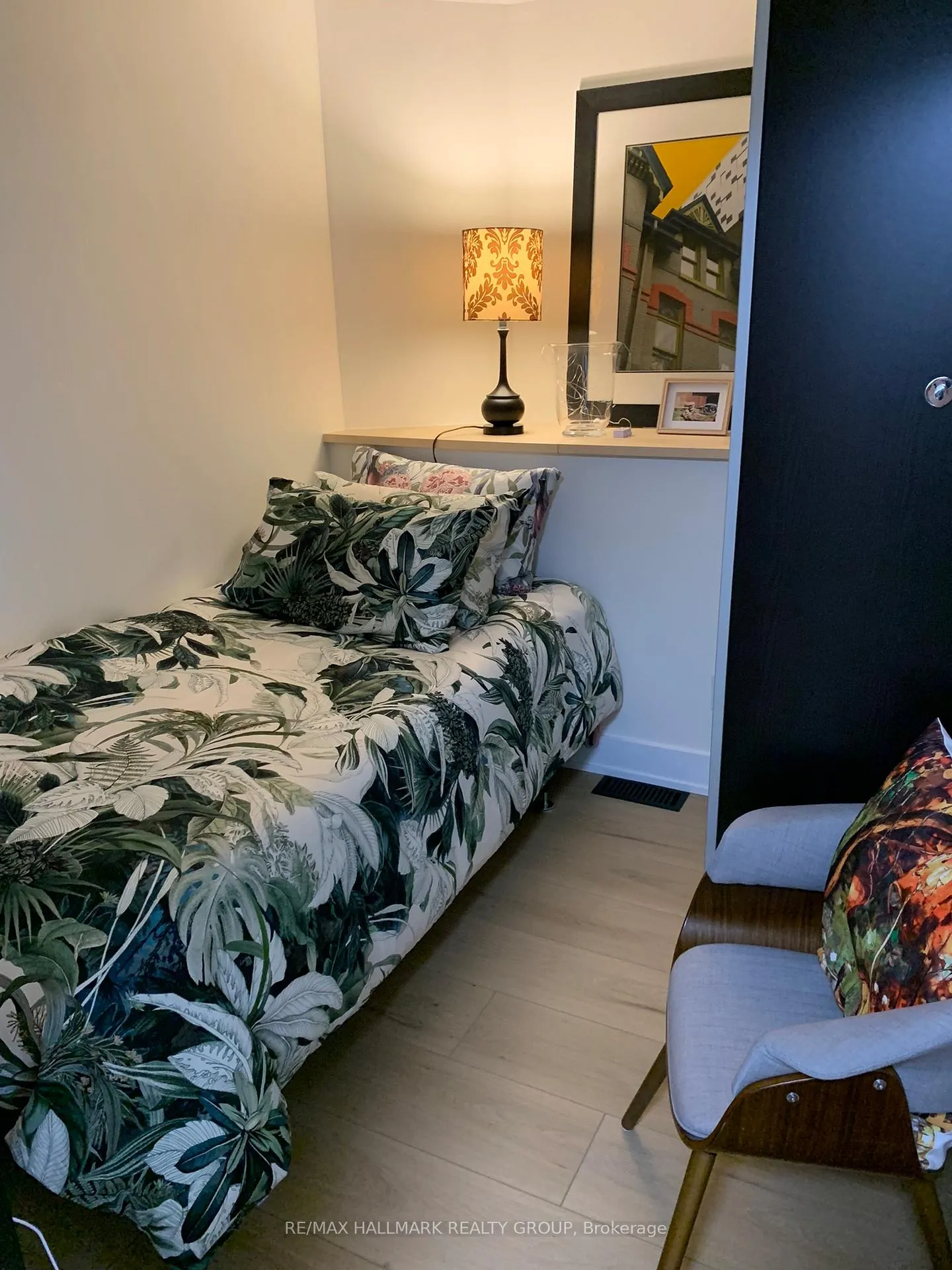 Photo 21 of 158 Fordham Private, Ottawa, Central Park — HOMEH