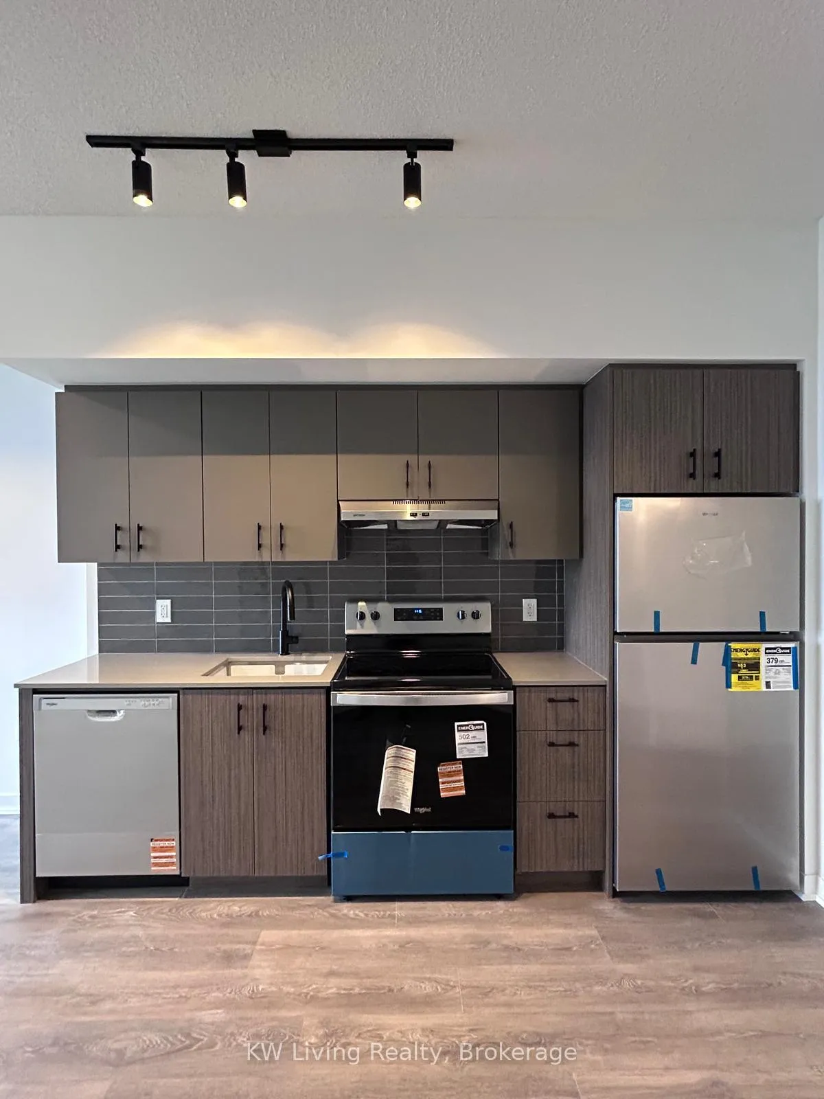 Photo 8 of Unit 520, 4878 Powers Common, Burlington, Appleby — HOMEH