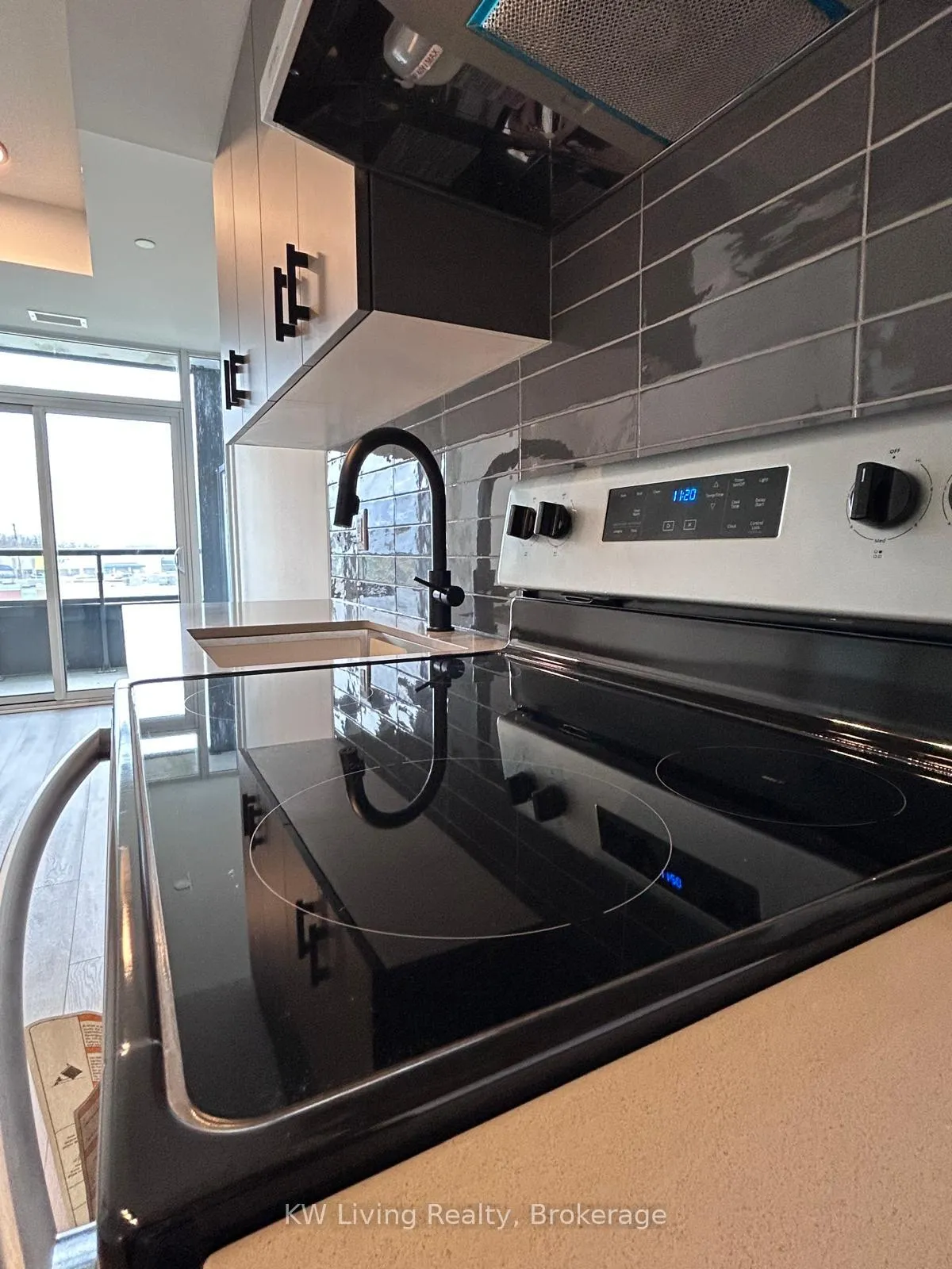 Photo 9 of Unit 520, 4878 Powers Common, Burlington, Appleby — HOMEH