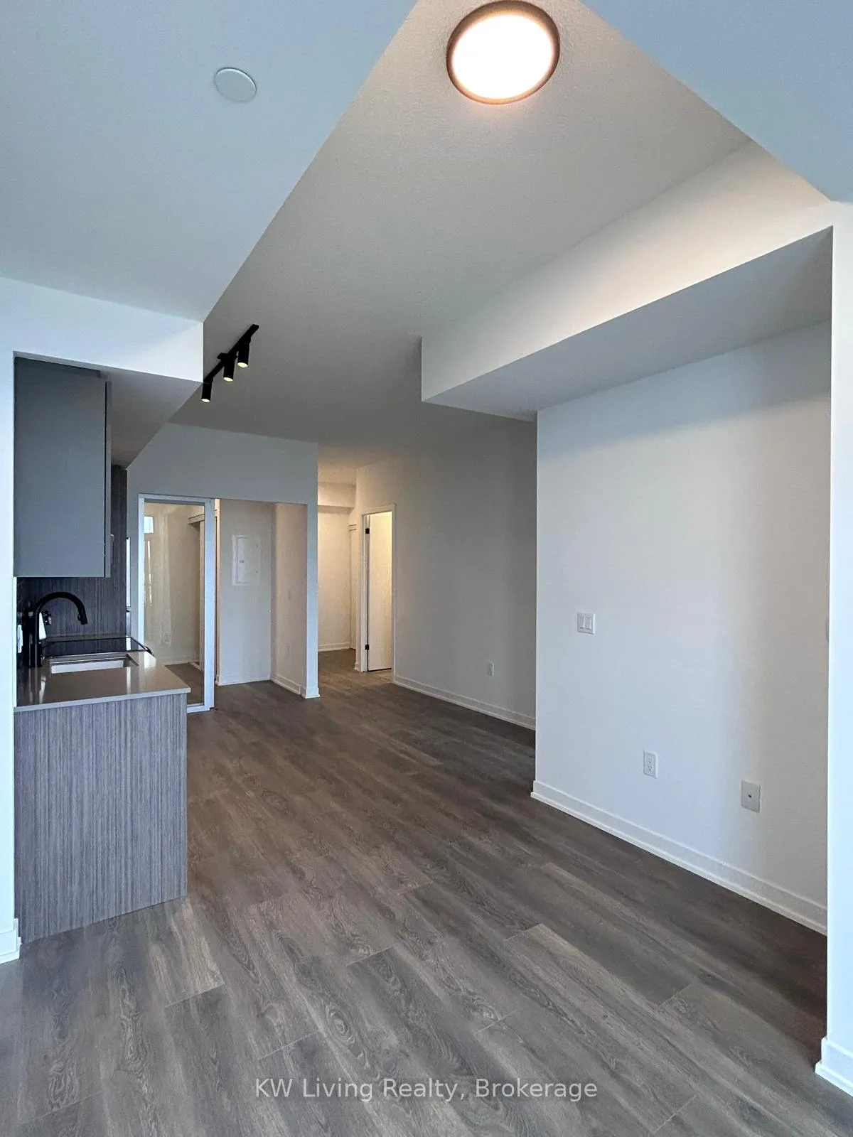 Photo 14 of Unit 520, 4878 Powers Common, Burlington, Appleby — HOMEH