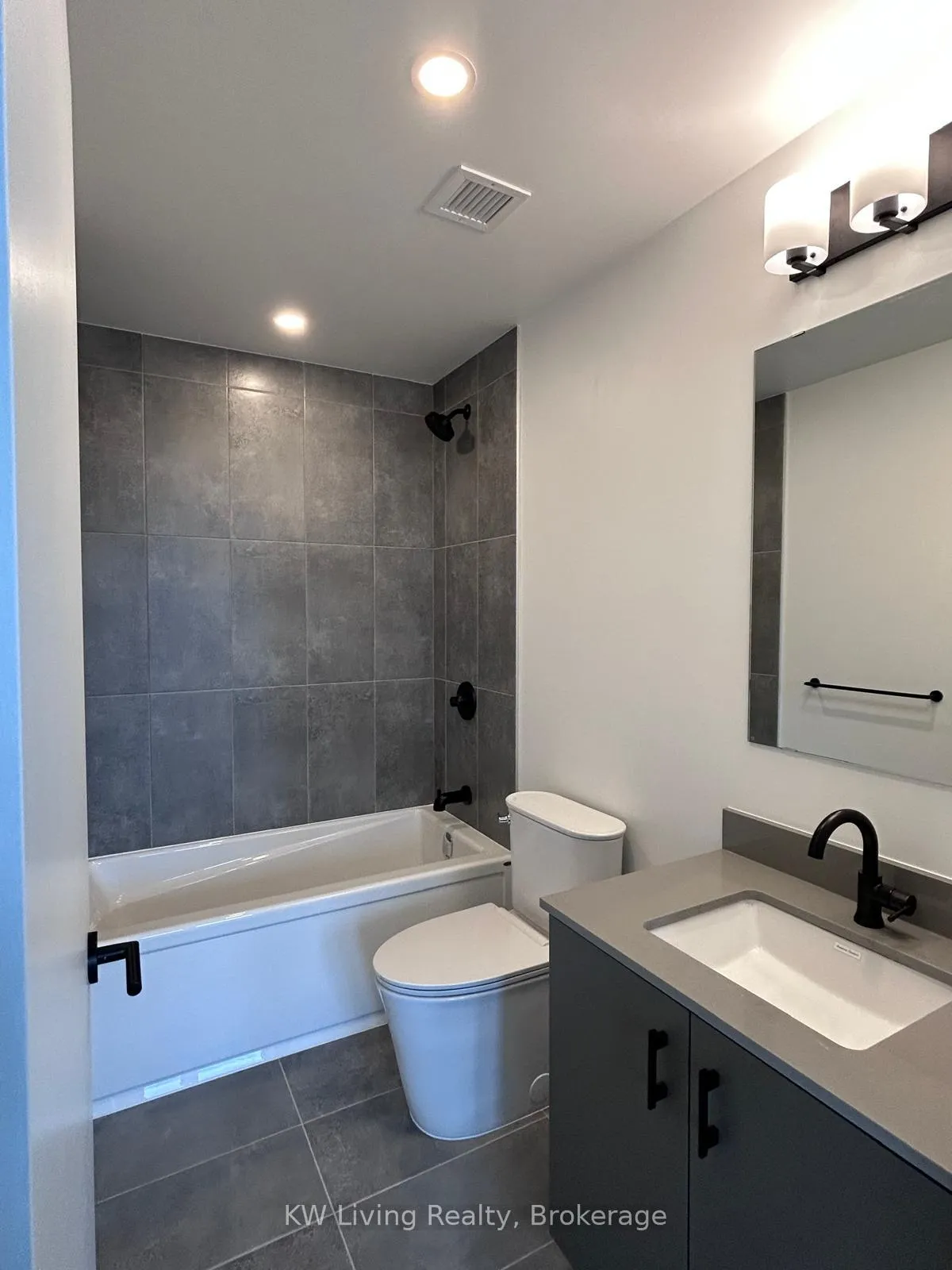 Photo 18 of Unit 520, 4878 Powers Common, Burlington, Appleby — HOMEH