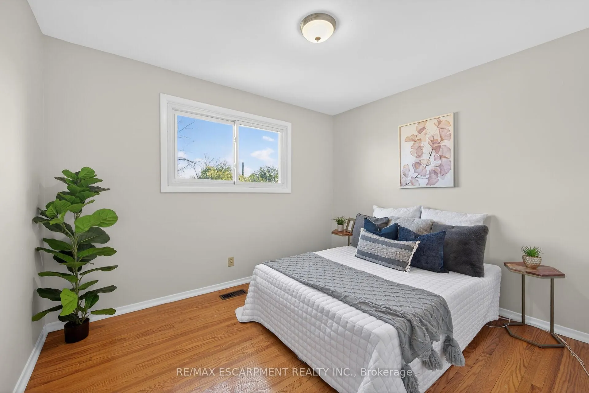 Photo 24 of 42 Holbrook Road, Hamilton, Westcliffe — HOMEH