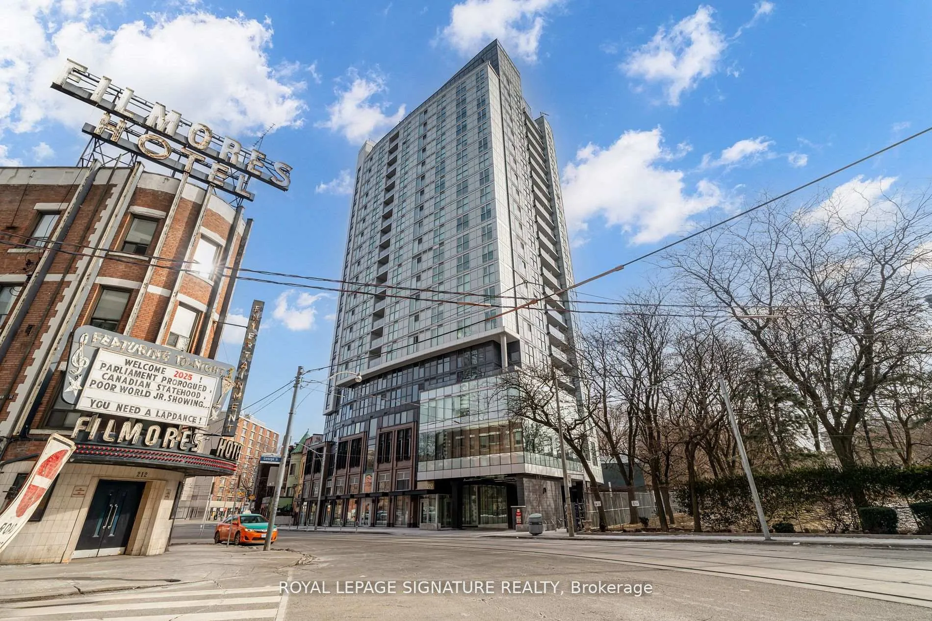 Front of Unit 810, 219 Dundas Street E
