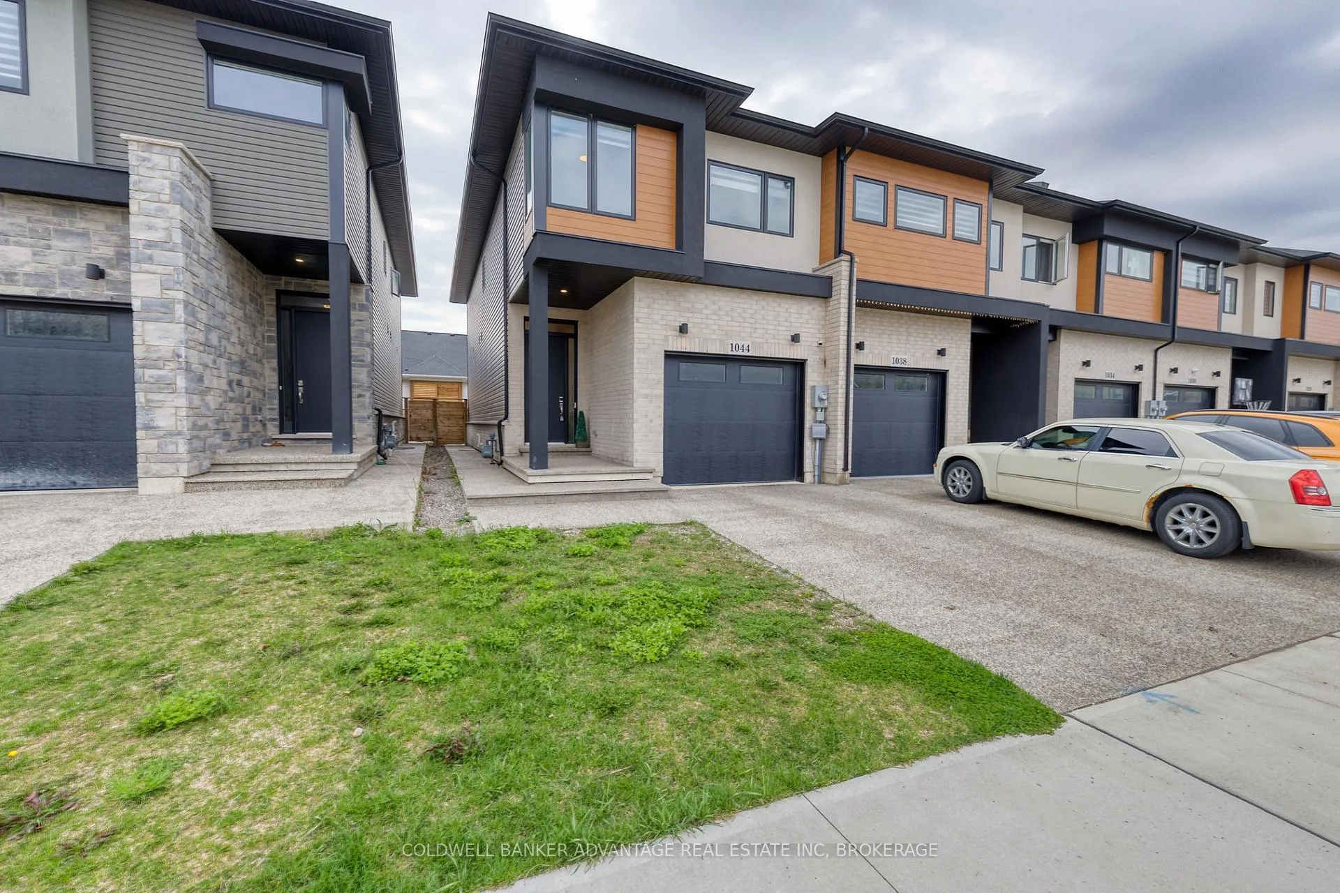 Photo 1 of 1044 Hansler Road, Welland, N. Welland — HOMEH