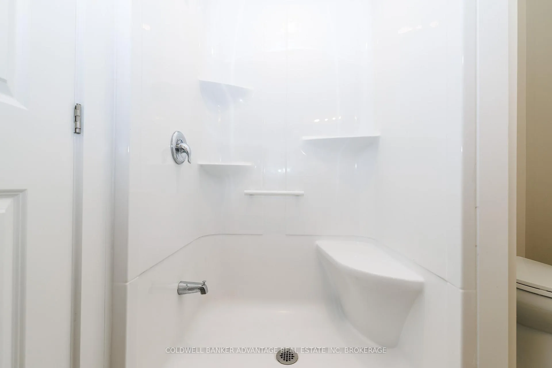 Photo 26 of 1044 Hansler Road, Welland, N. Welland — HOMEH