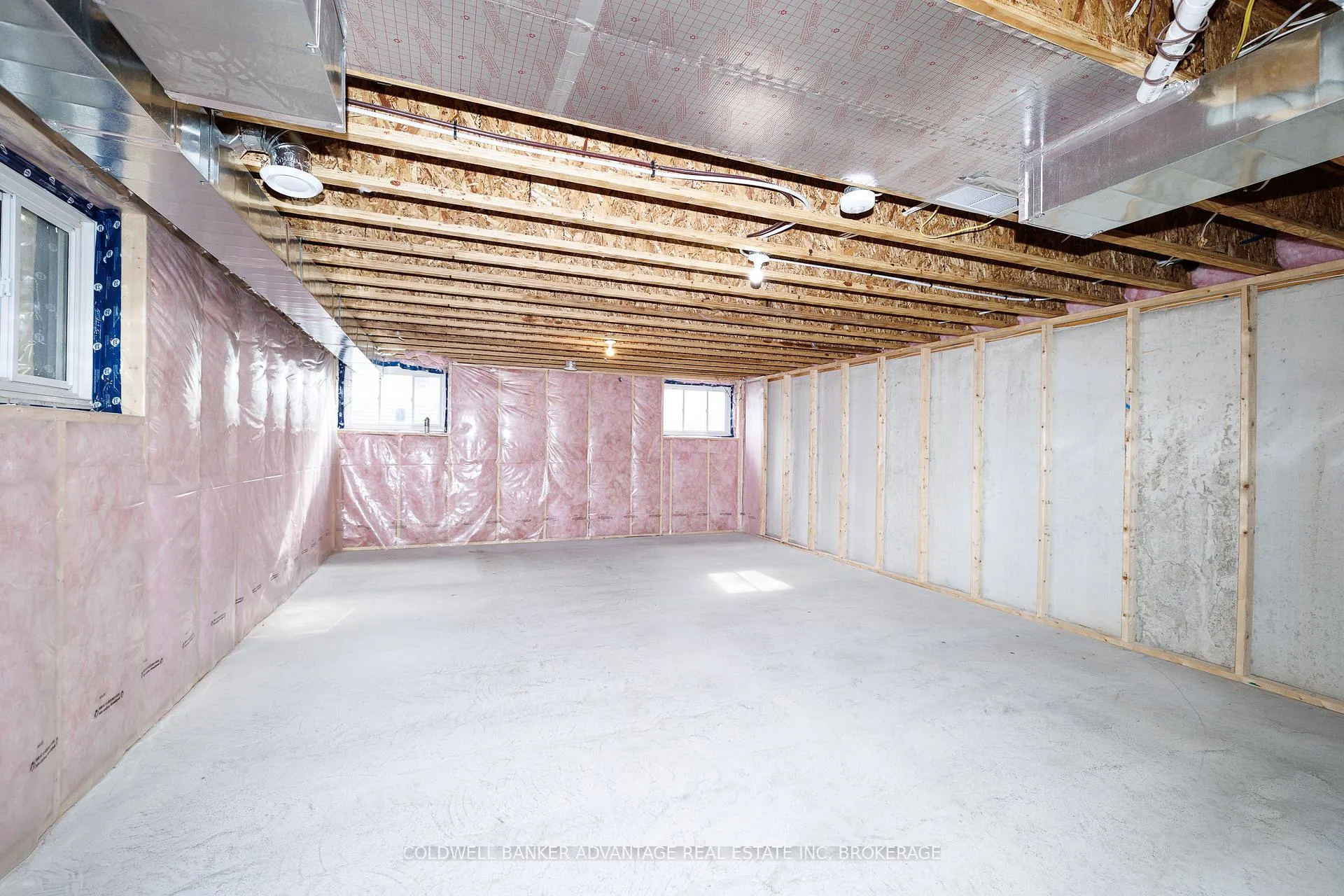 Photo 39 of 1044 Hansler Road, Welland, N. Welland — HOMEH