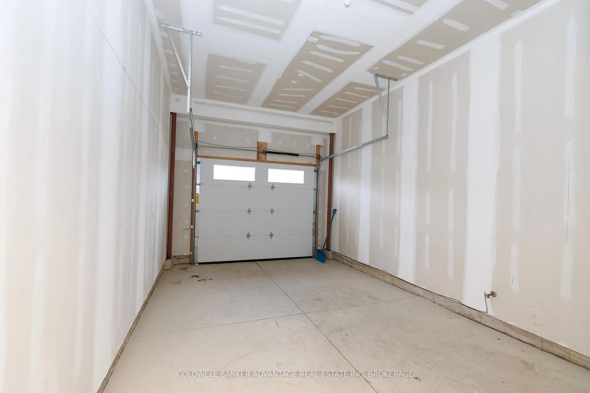 Photo 42 of 1044 Hansler Road, Welland, N. Welland — HOMEH