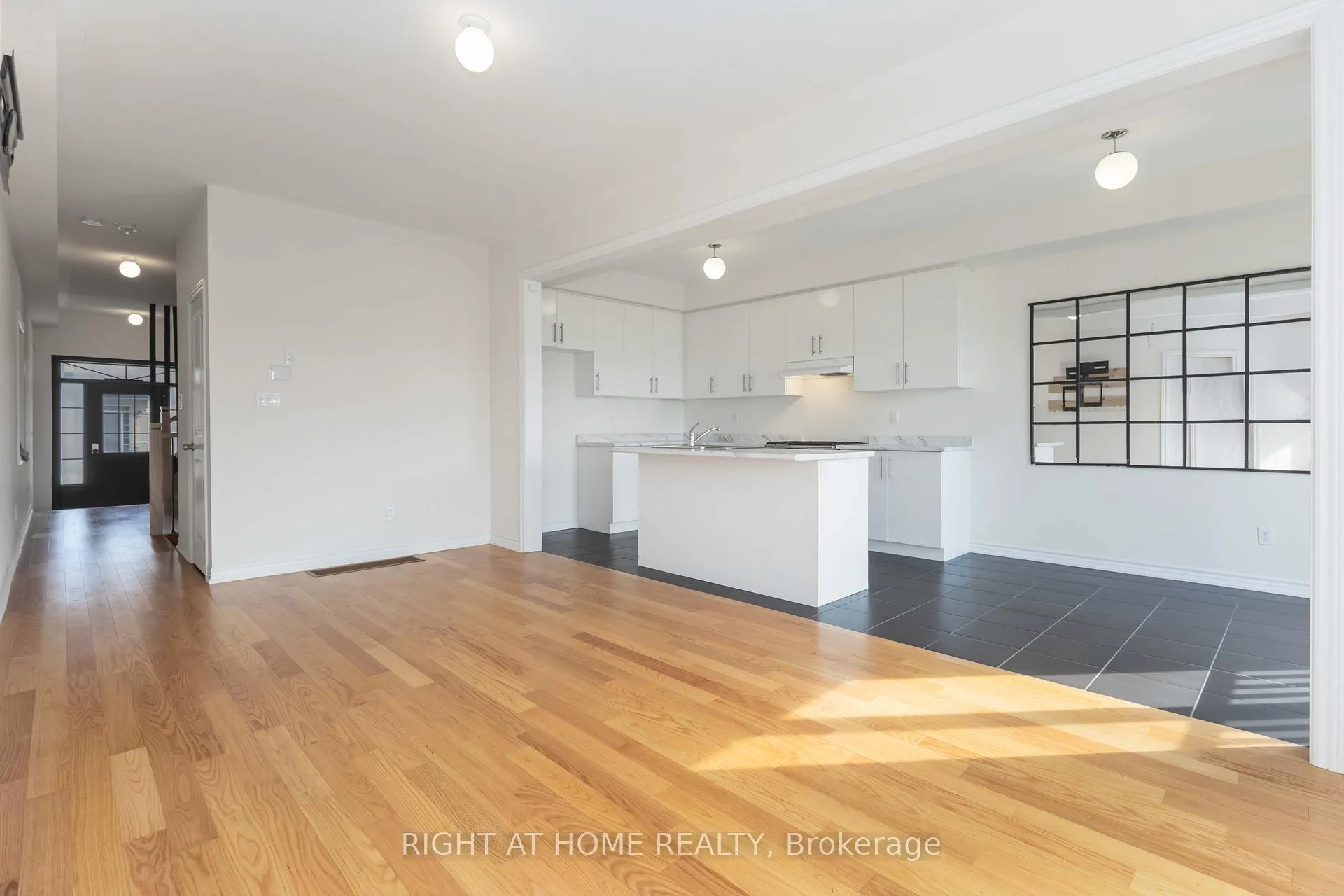 Photo 9 of 1111 Skyridge Boulevard, Pickering, Rural Pickering — HOMEH