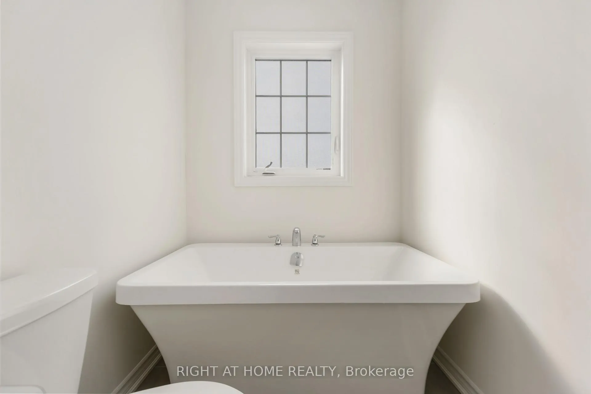 Photo 28 of 1111 Skyridge Boulevard, Pickering, Rural Pickering — HOMEH