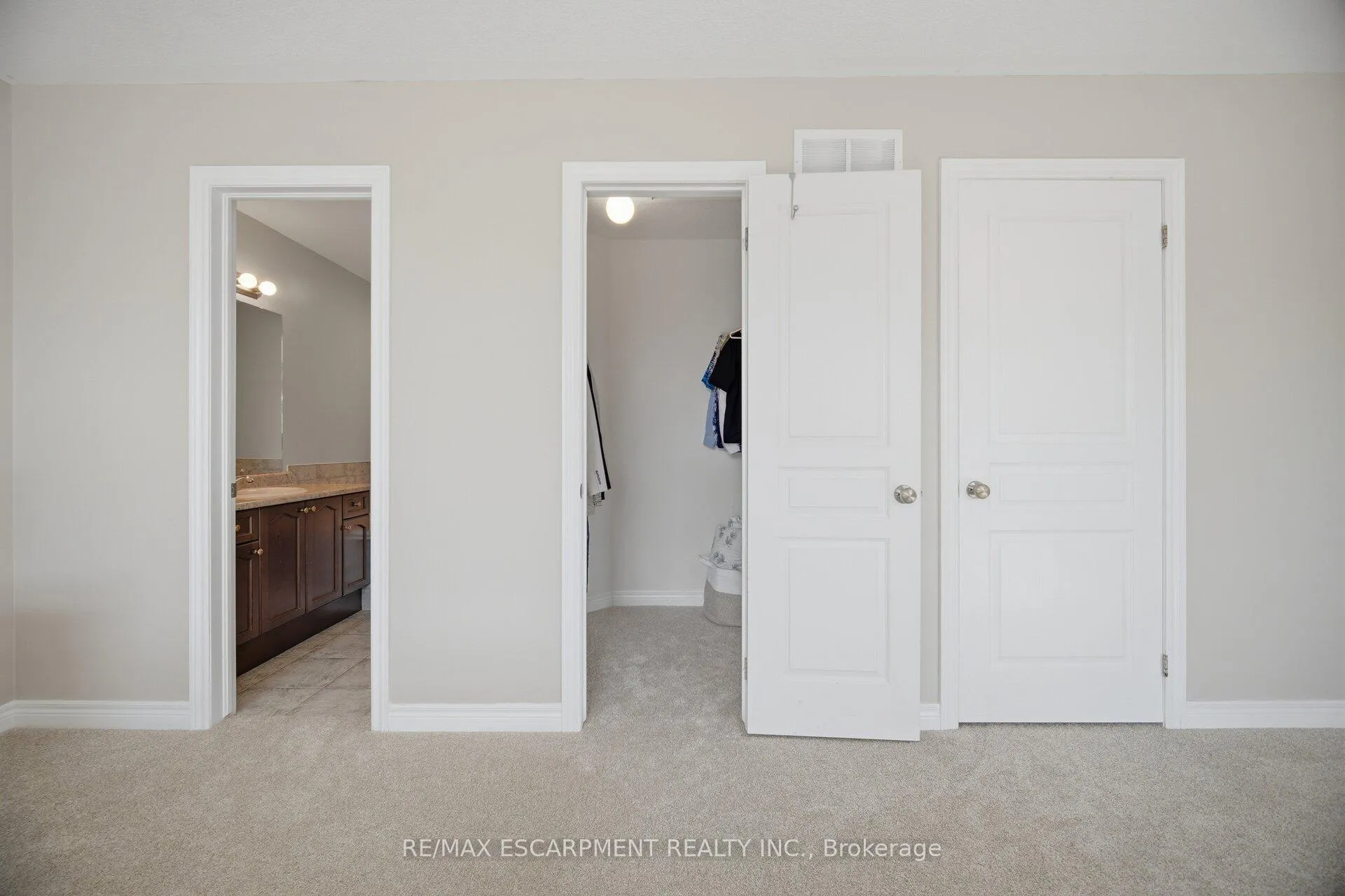 Photo 32 of 92 Celestial Crescent, Hamilton, Rural Glanbrook — HOMEH