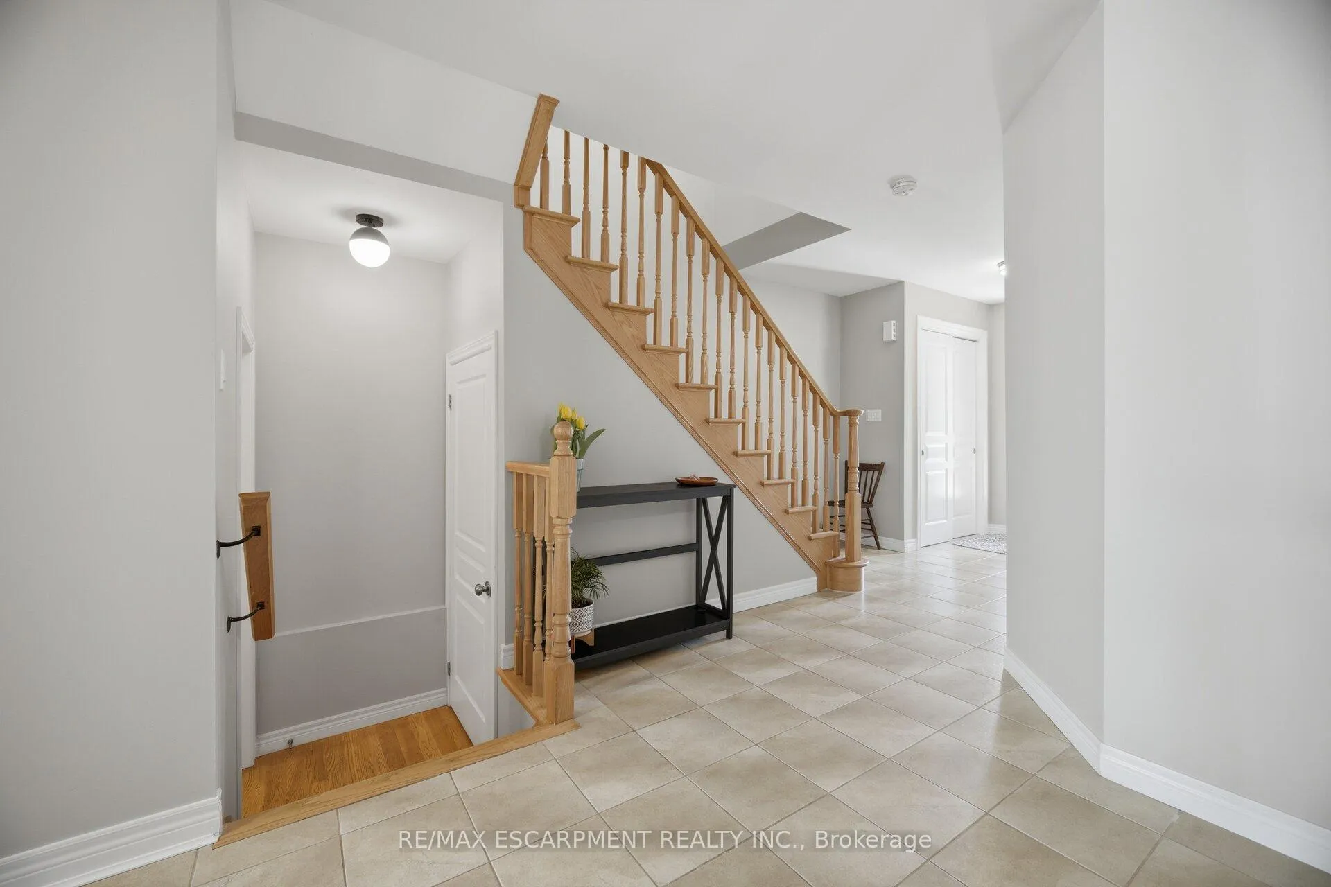 Photo 40 of 92 Celestial Crescent, Hamilton, Rural Glanbrook — HOMEH