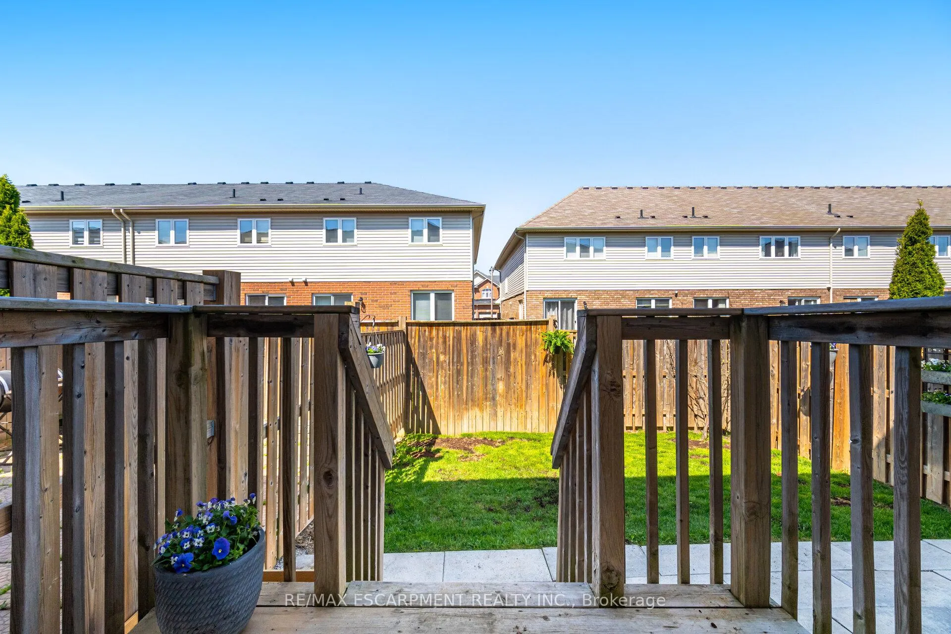 Photo 41 of 92 Celestial Crescent, Hamilton, Rural Glanbrook — HOMEH