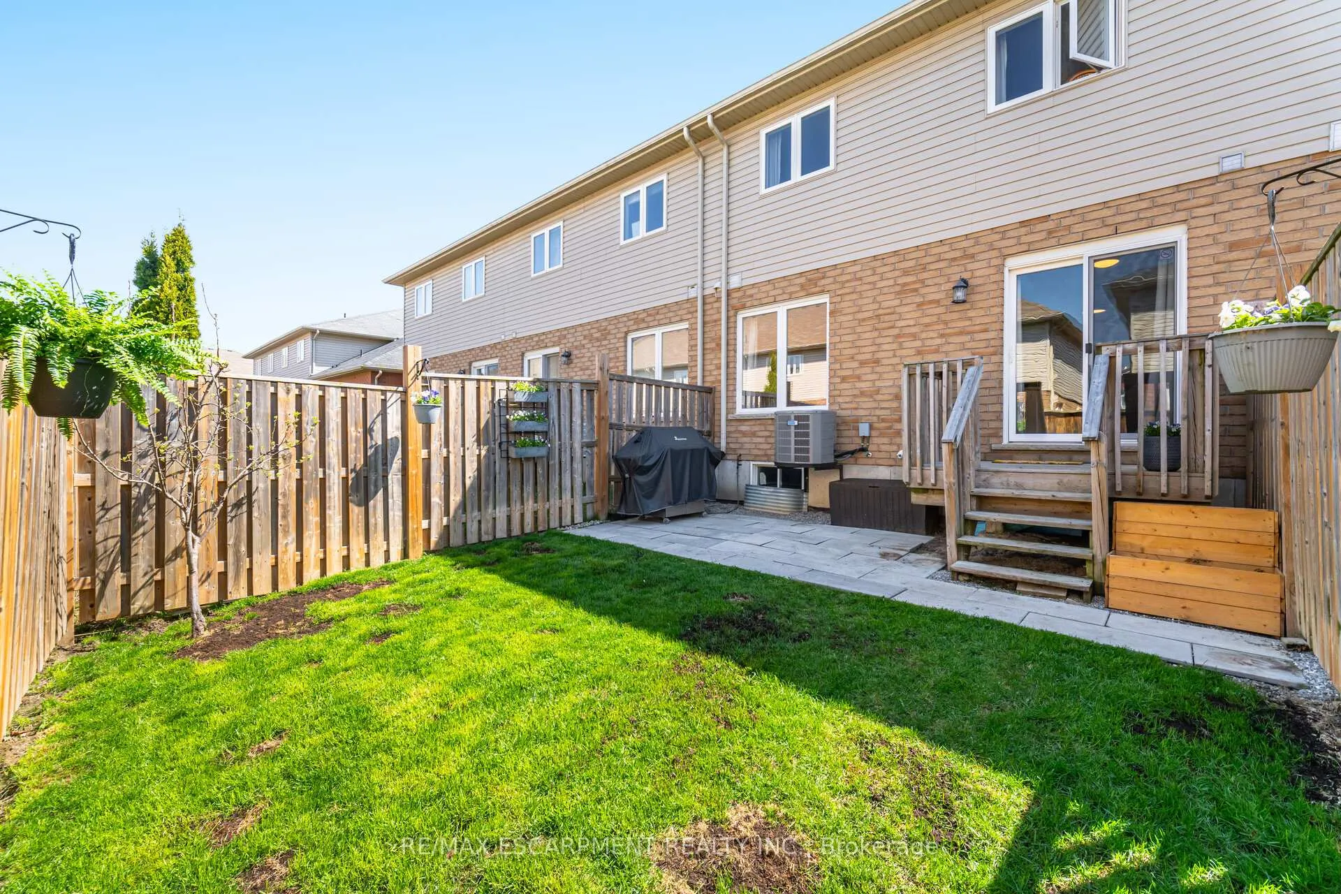 Photo 43 of 92 Celestial Crescent, Hamilton, Rural Glanbrook — HOMEH