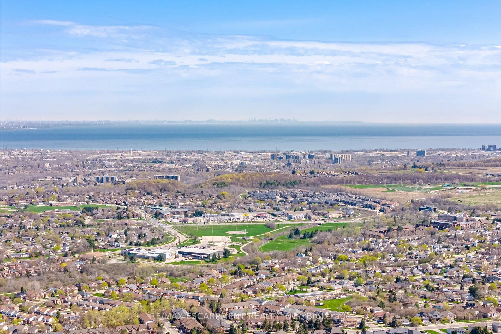 Photo 49 of 92 Celestial Crescent, Hamilton, Rural Glanbrook — HOMEH