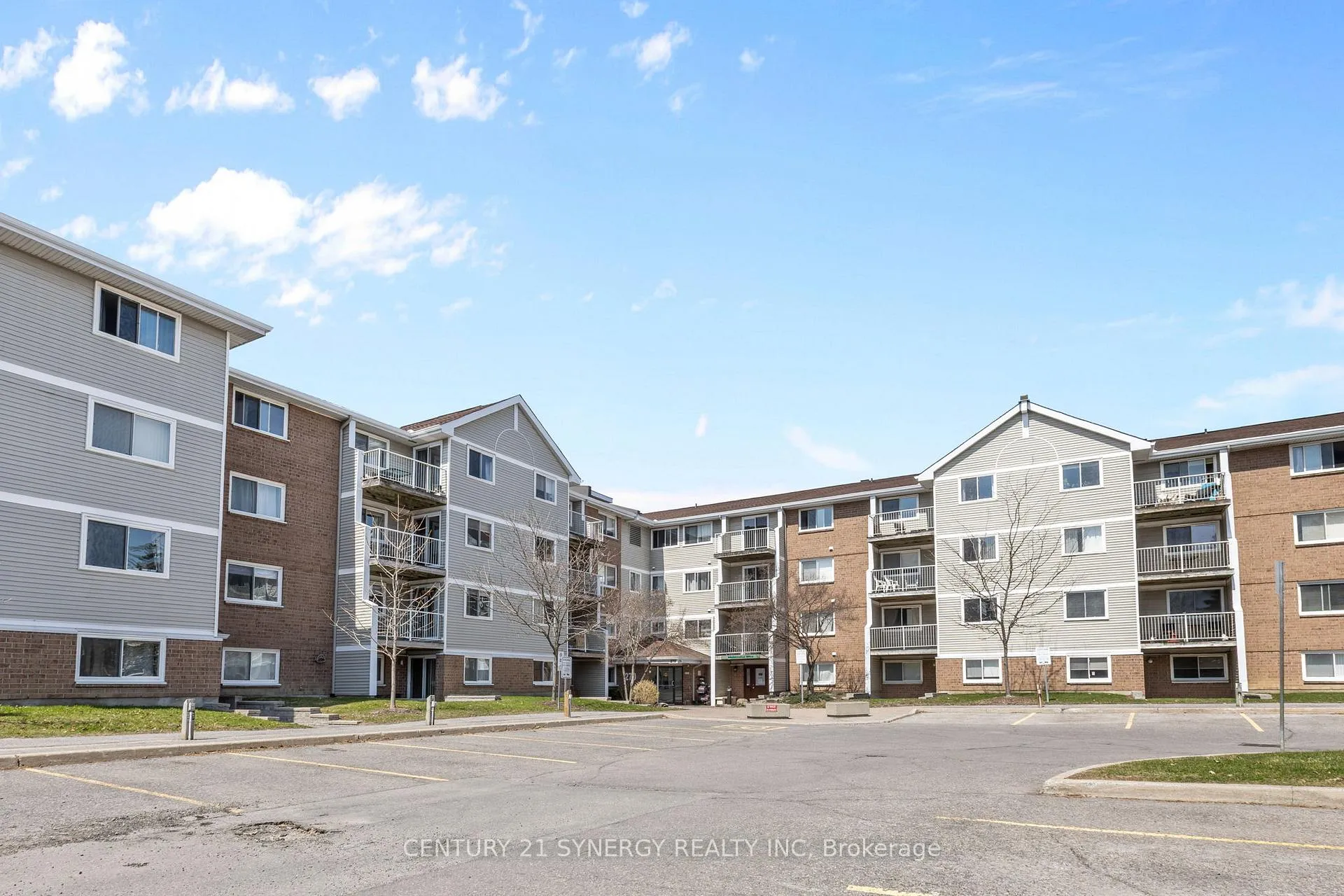 Photo 1 of Unit 118, 270 Brittany Road, Ottawa, Cardinal Glen — HOMEH