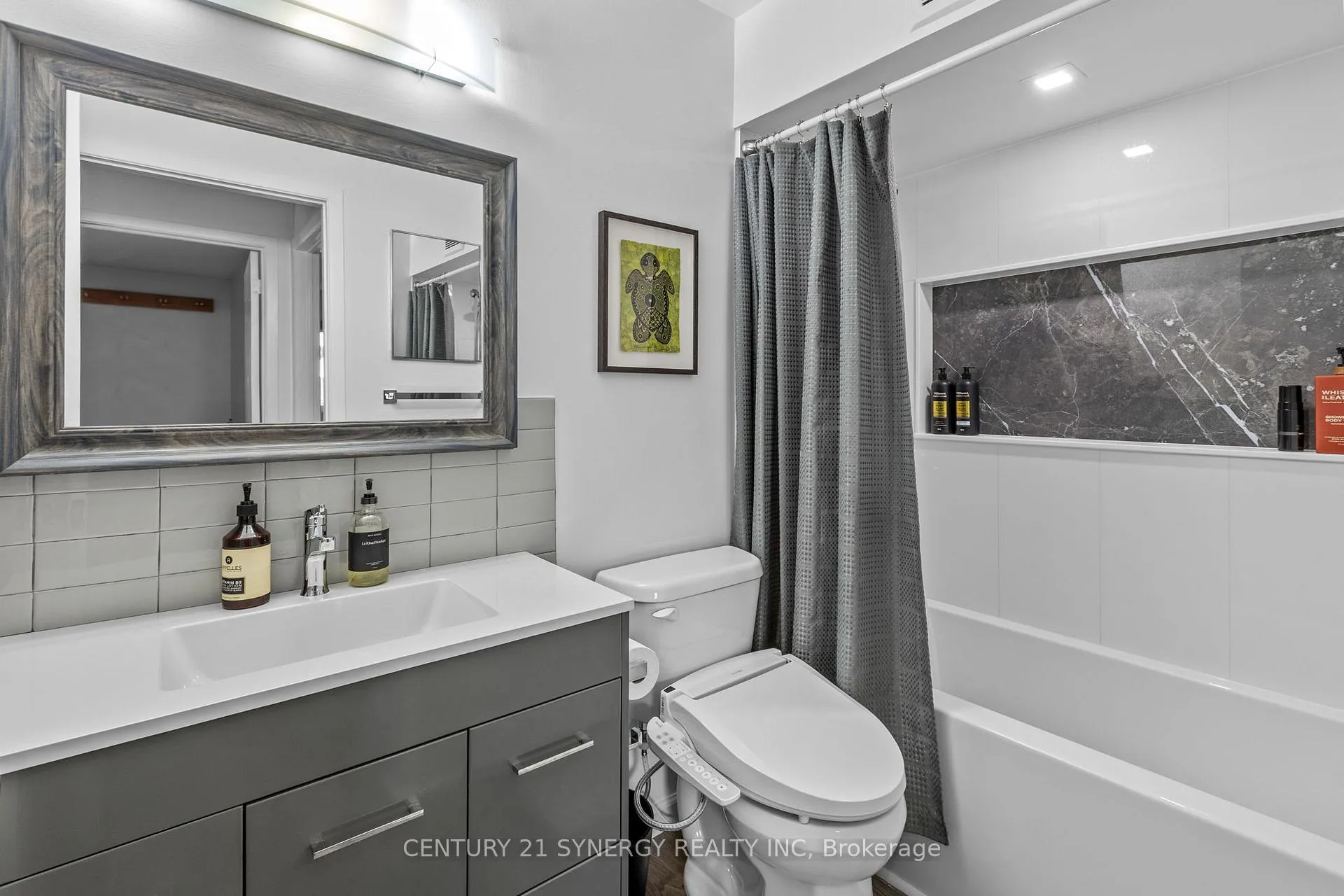 Photo 19 of Unit 118, 270 Brittany Road, Ottawa, Cardinal Glen — HOMEH