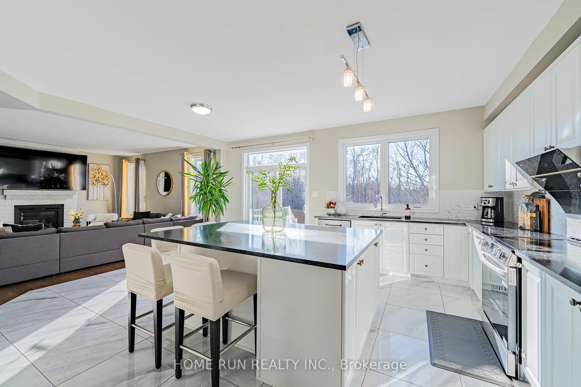 Photo 14 of 110 Discovery Crescent, Ottawa, Stittsville (North) — HOMEH
