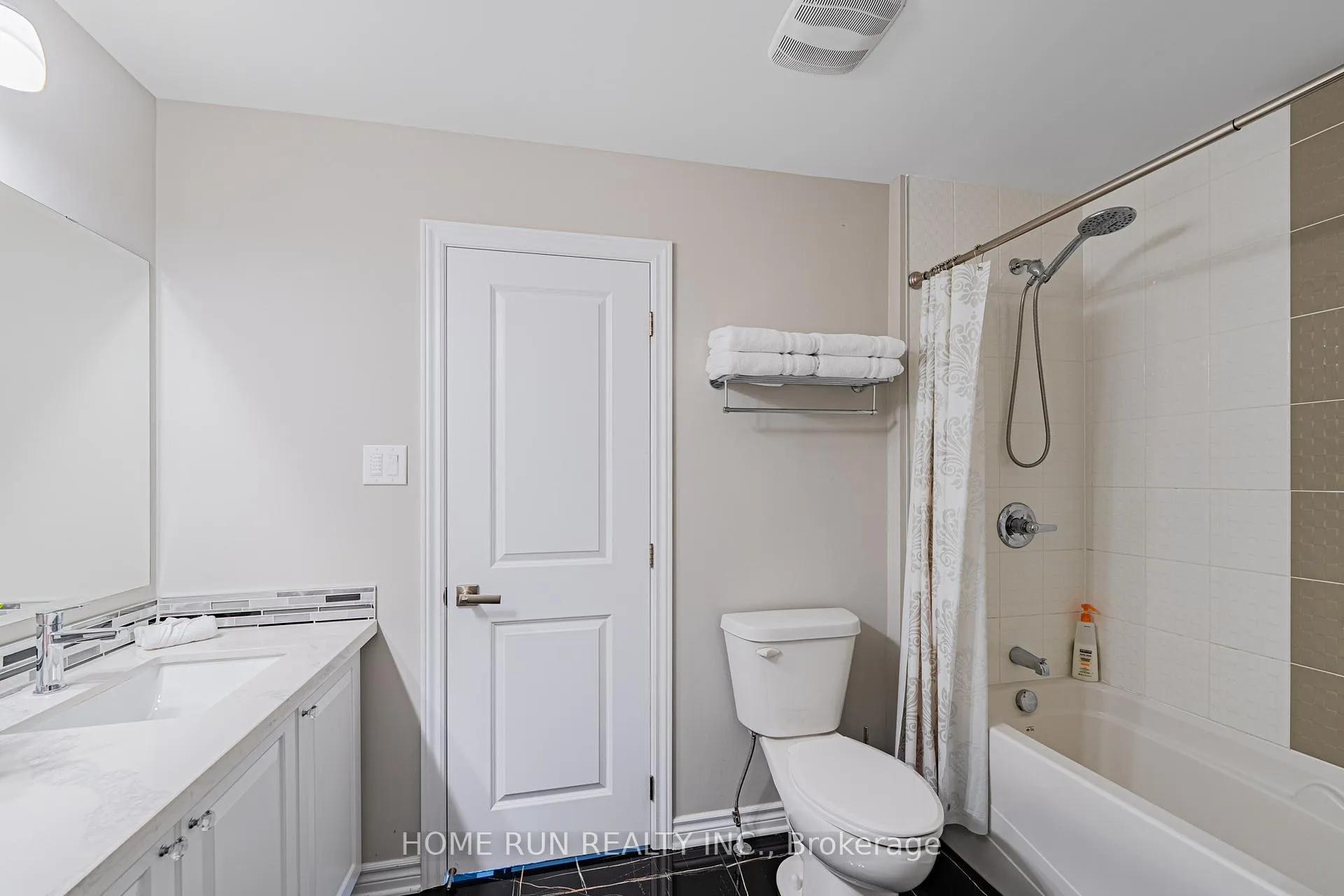 Photo 33 of 110 Discovery Crescent, Ottawa, Stittsville (North) — HOMEH