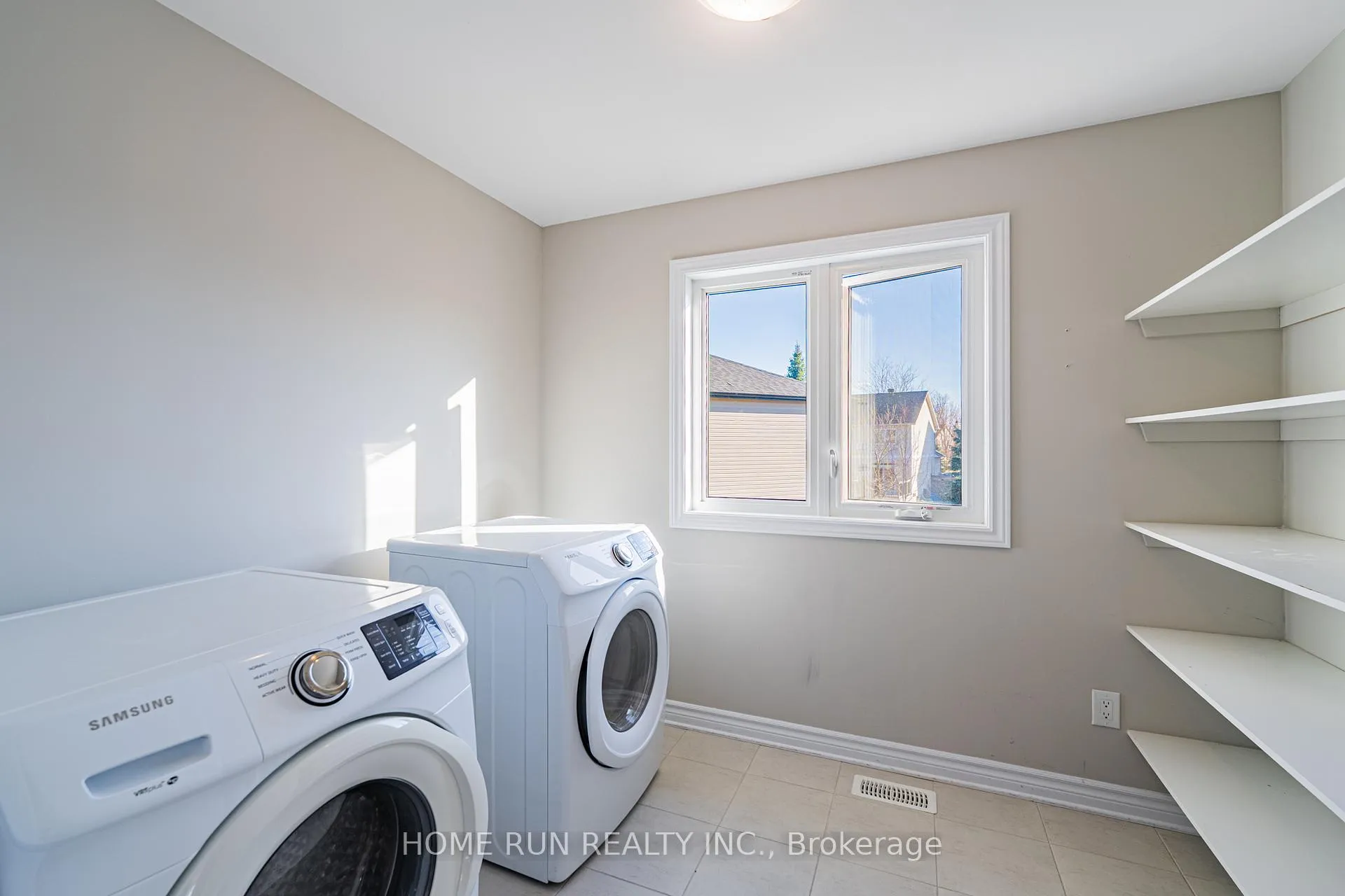 Photo 37 of 110 Discovery Crescent, Ottawa, Stittsville (North) — HOMEH