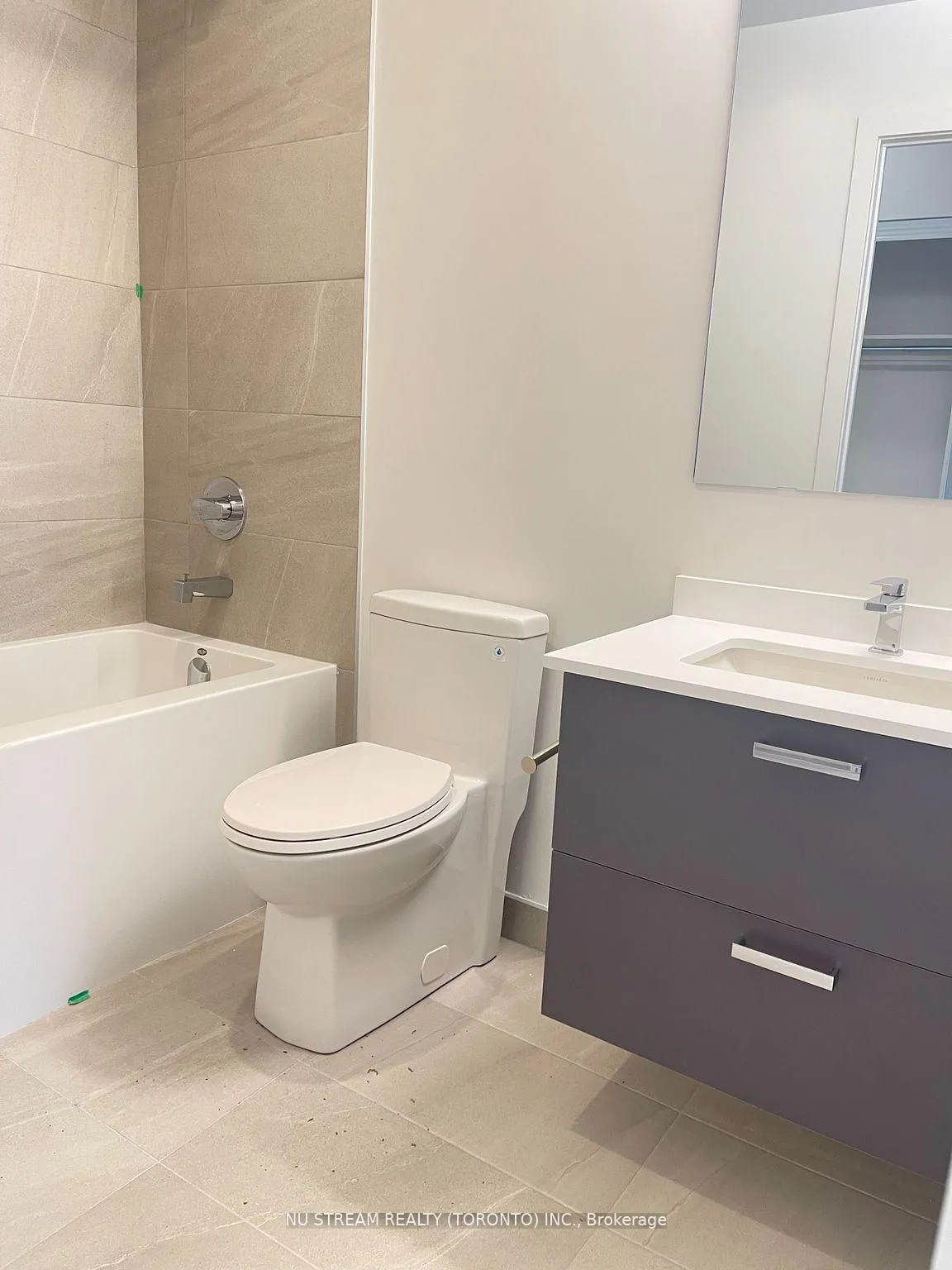 Photo 10 of Unit 2509, 50 Upper Mall Way, Vaughan, Brownridge — HOMEH