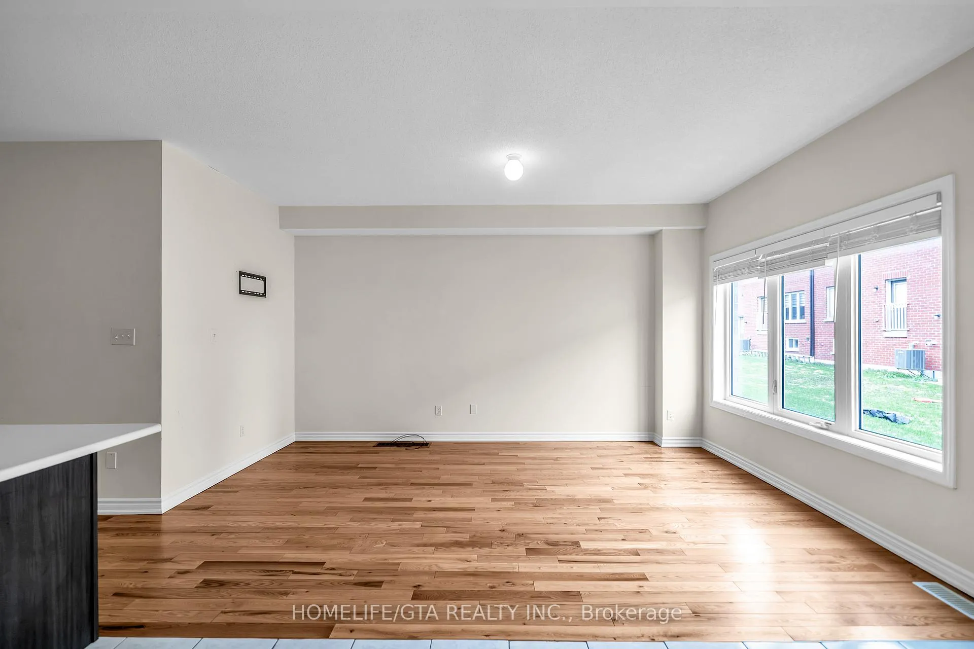 Photo 7 of 1112 Cameo Street, Pickering, Rural Pickering — HOMEH