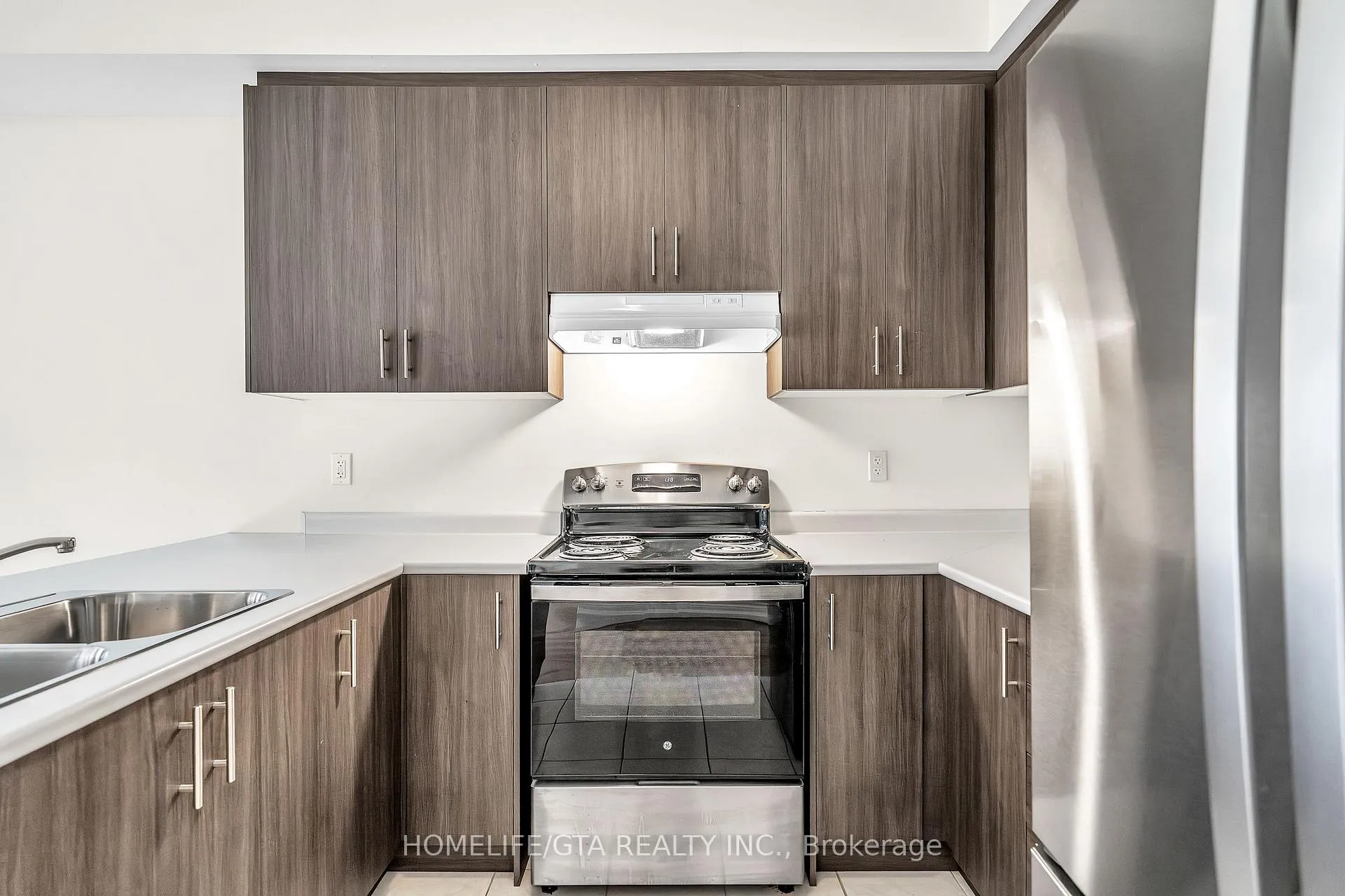 Photo 11 of 1112 Cameo Street, Pickering, Rural Pickering — HOMEH