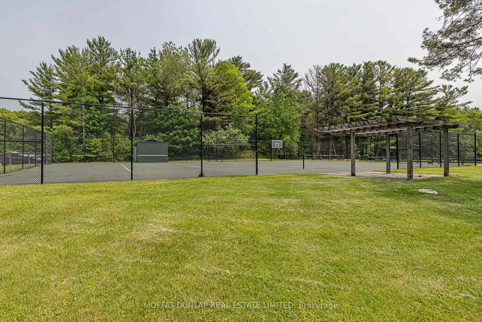 Photo 7 of 2105-2065 19th Side Road, King, Rural King — HOMEH