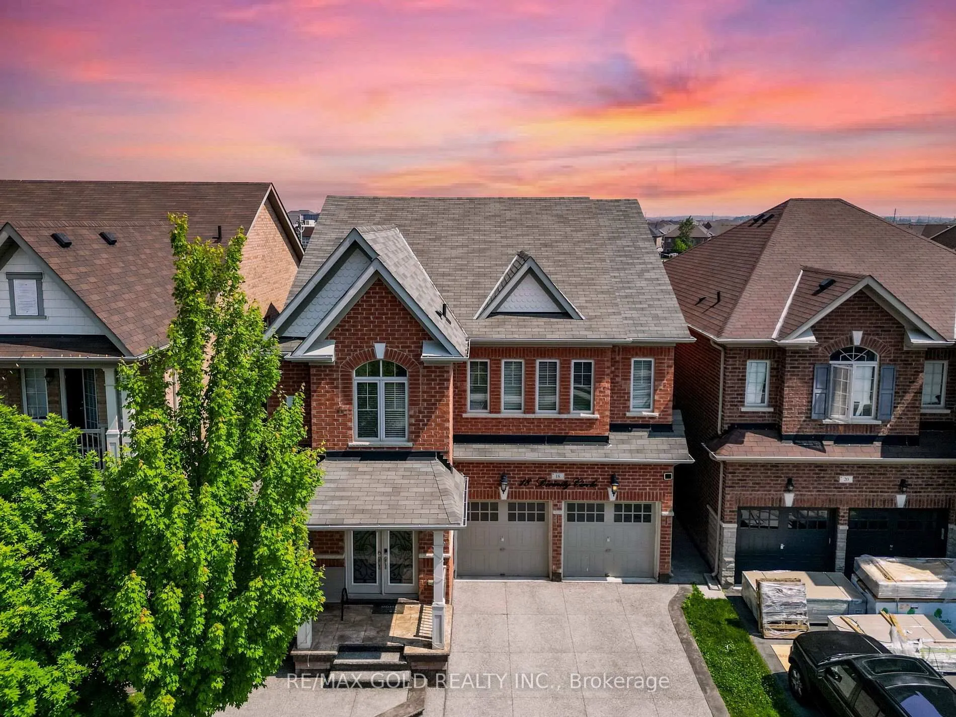 Photo 1 of 18 Divinity Circle, Brampton, Northwest Brampton — HOMEH