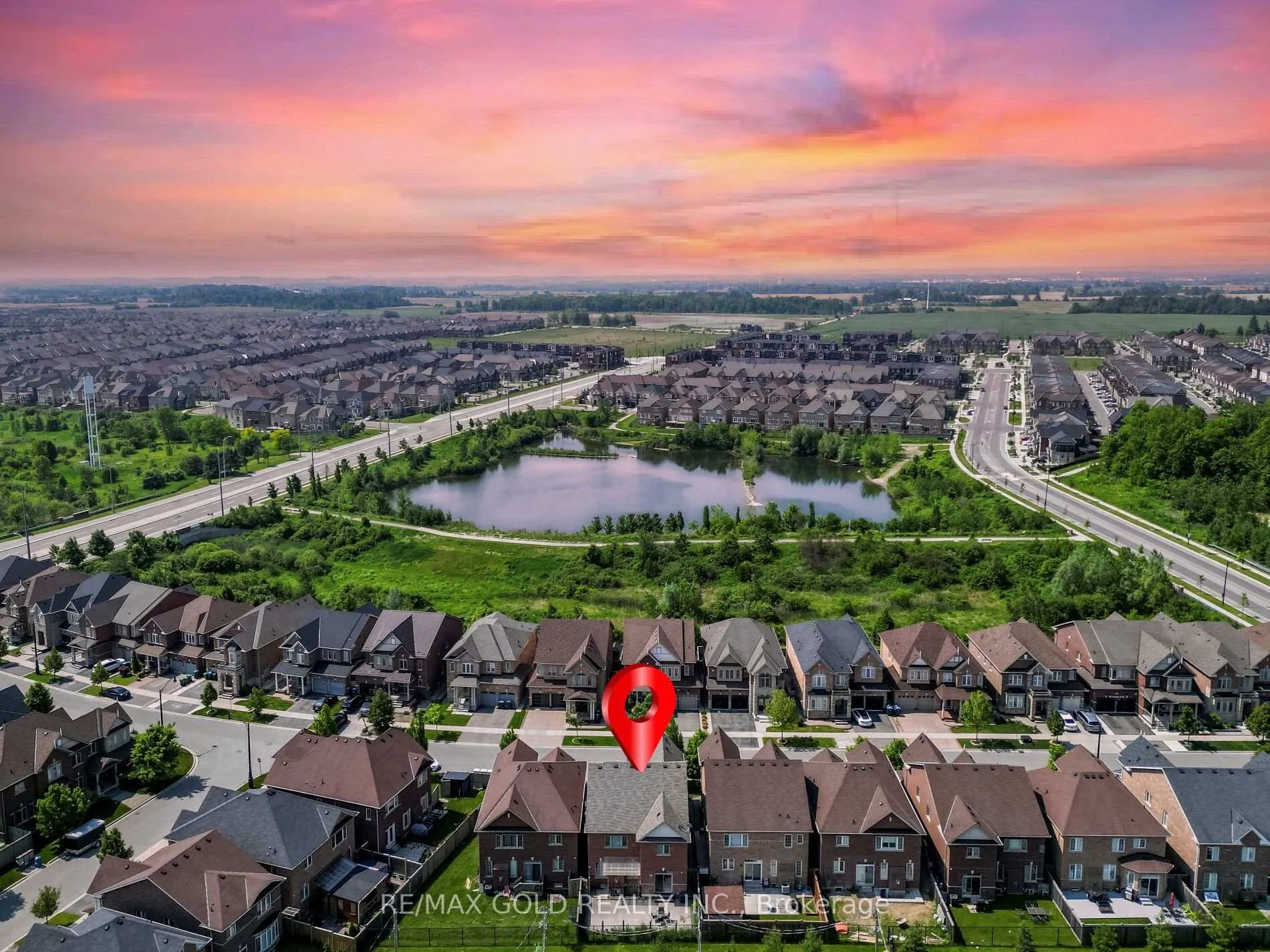Photo 43 of 18 Divinity Circle, Brampton, Northwest Brampton — HOMEH