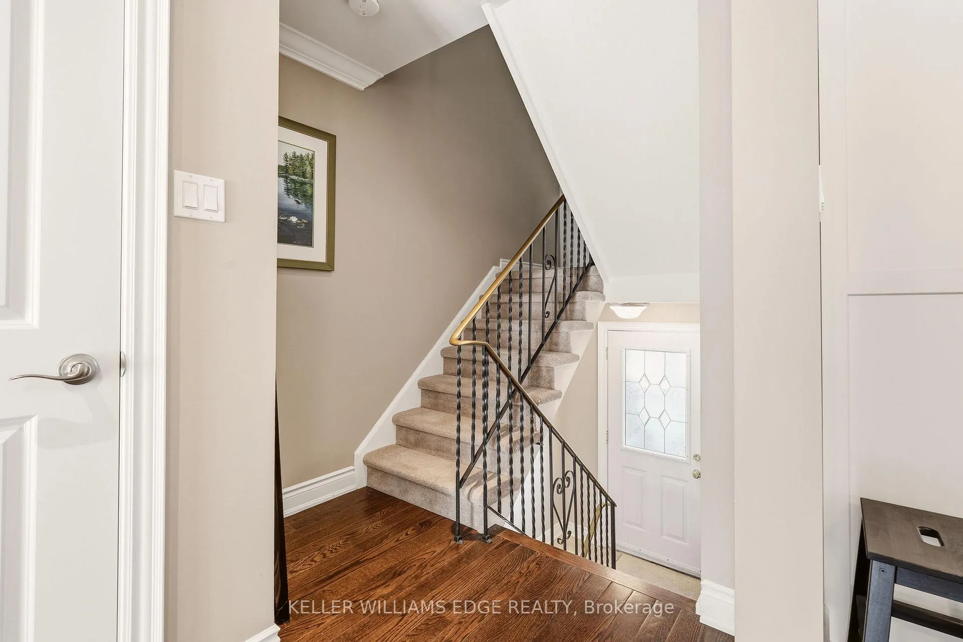 Photo 3 of 1528 Westminster Place, Burlington, Mountainside — HOMEH