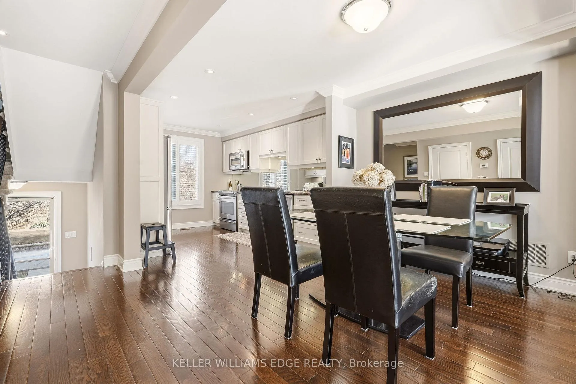 Photo 6 of 1528 Westminster Place, Burlington, Mountainside — HOMEH